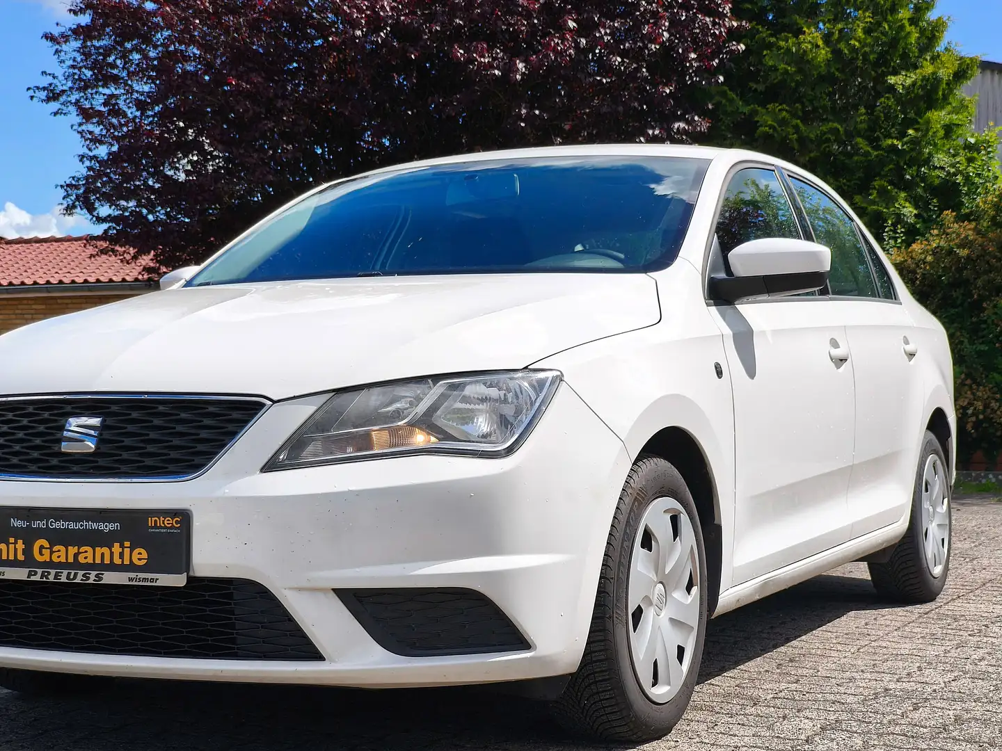 SEAT Toledo Reference 4You*Steuerkette NEU*Anhängerkupplung*Klima*Isofix*Service NEU*TÜV 09.2027* Weiß - 2