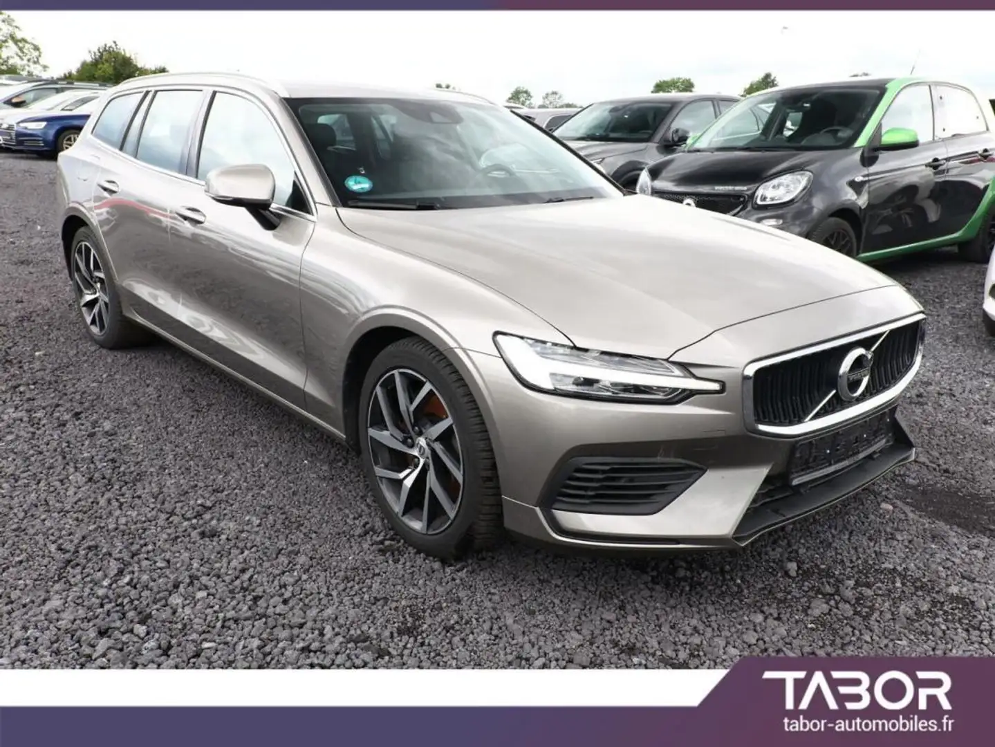Volvo V60 T6 Twin Engine 340 AWD Momentum Pro Gris - 2