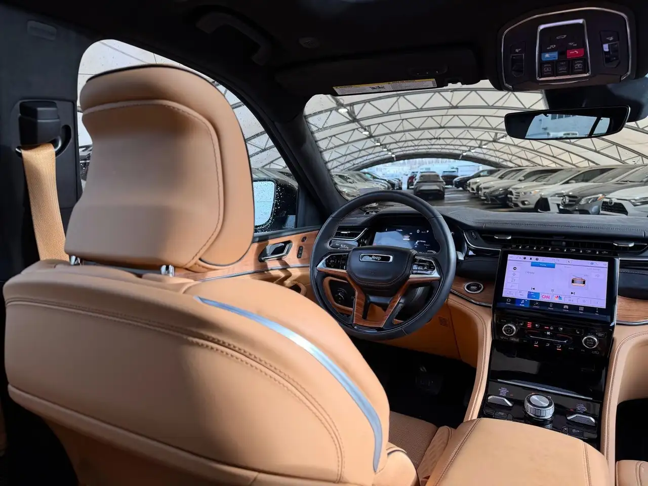 Jeep Grand Cherokee снимка Jeep Grand Cherokee