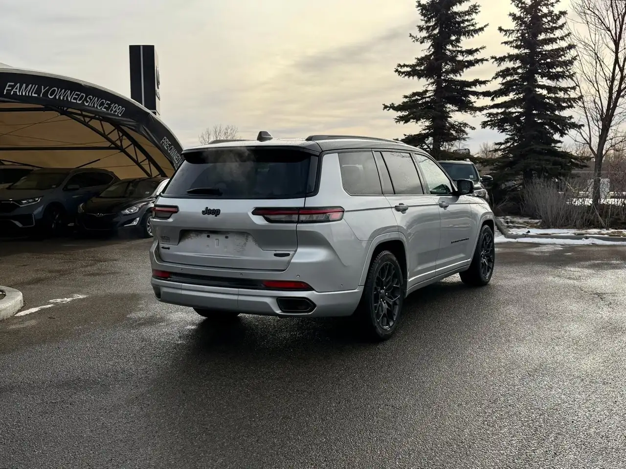 Jeep Grand Cherokee снимка Jeep Grand Cherokee