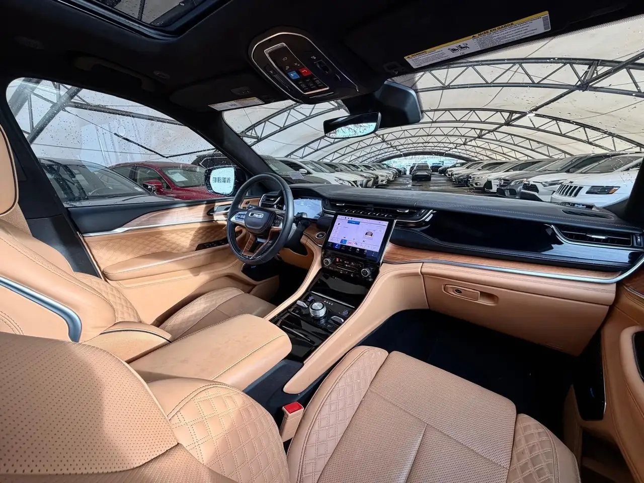 Jeep Grand Cherokee снимка Jeep Grand Cherokee