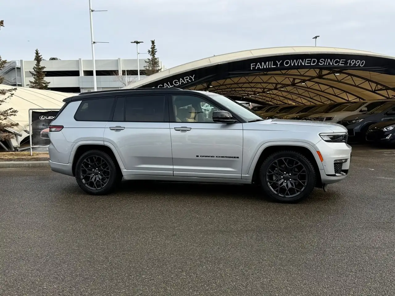 Jeep Grand Cherokee снимка Jeep Grand Cherokee