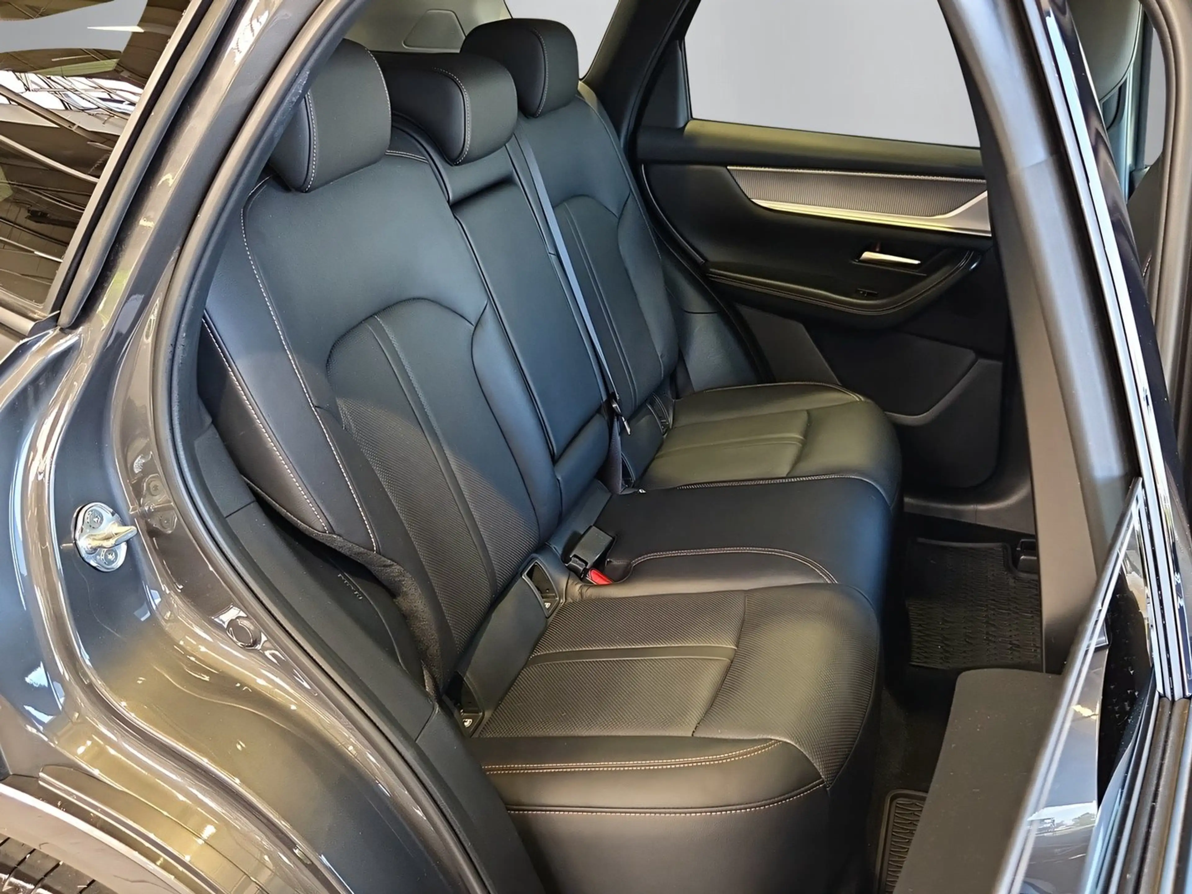Mazda CX-60 2.5L e-SKYACTIV PHEV AWD HOMURA CO — photo 12