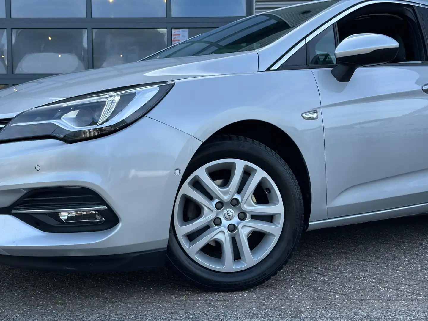 Opel Astra Sports Tourer 1.2 Ultimate | NAVI | Camera | Carpl Gris - 2
