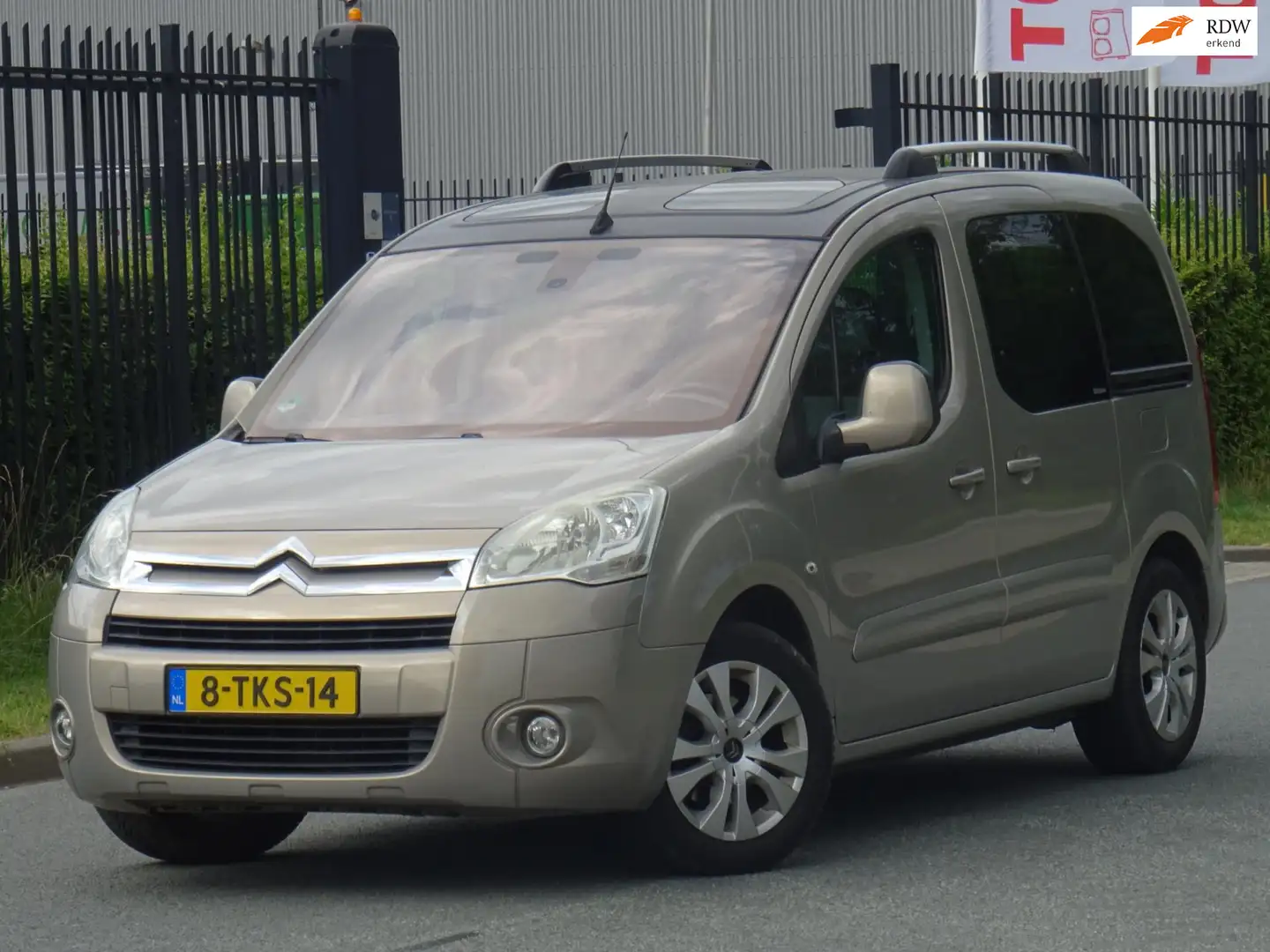 Citroen Berlingo 1.6 VTi 120 Multispace 1-EIGENAAR NAVI/PDC Beige - 1