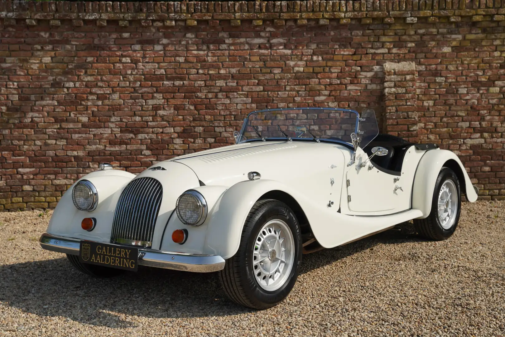 Morgan Plus 8 Trade in car, A delightful Plus 8 in a driver's qu Blanc - 1