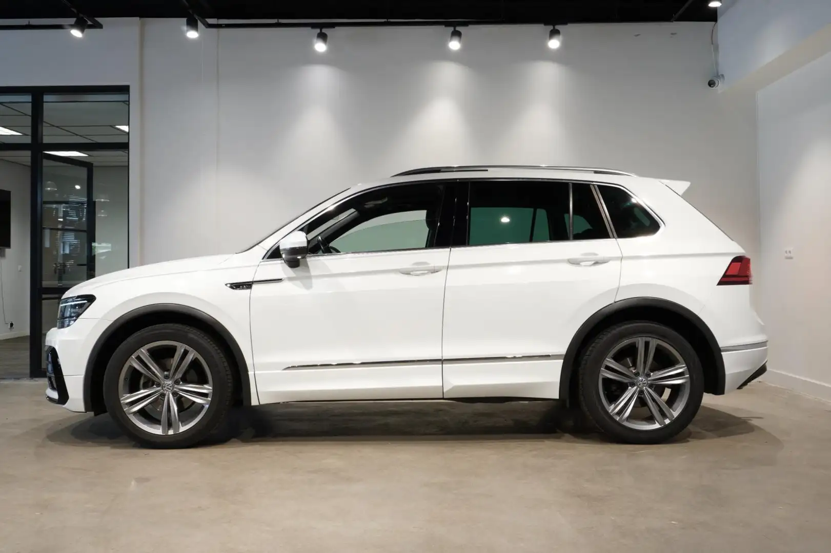 Volkswagen Tiguan 1.4 TSI Business R-line Blanc - 2