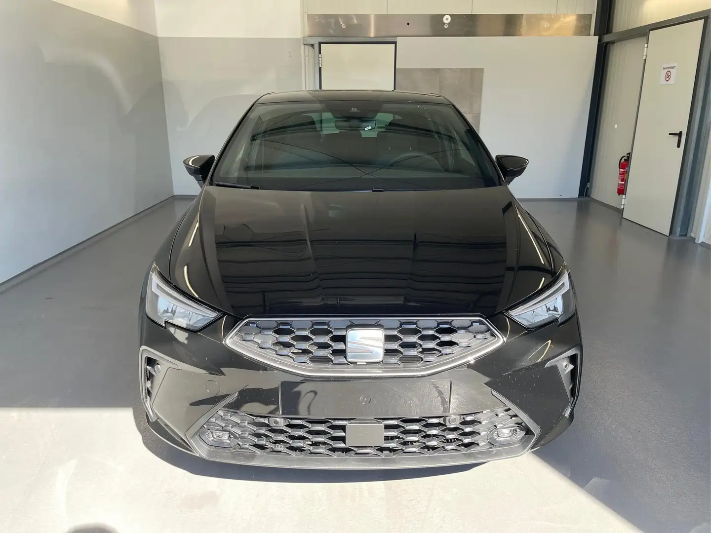 SEAT Ibiza Style 80PS Voll-LED+Kessy+PDC+Alarm+Sitzheizung... Schwarz - 2