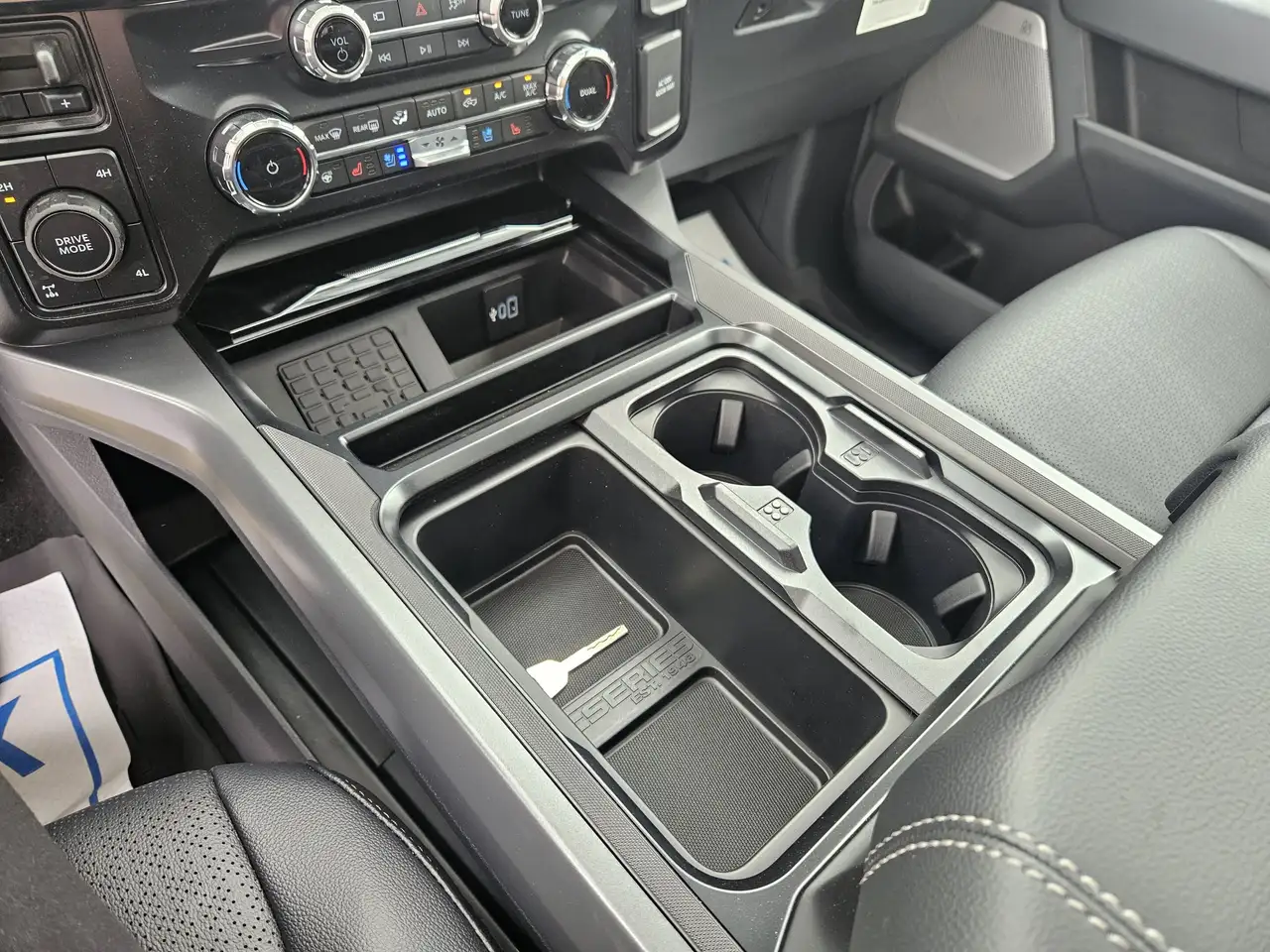 Ford F 350 photo Ford F 350