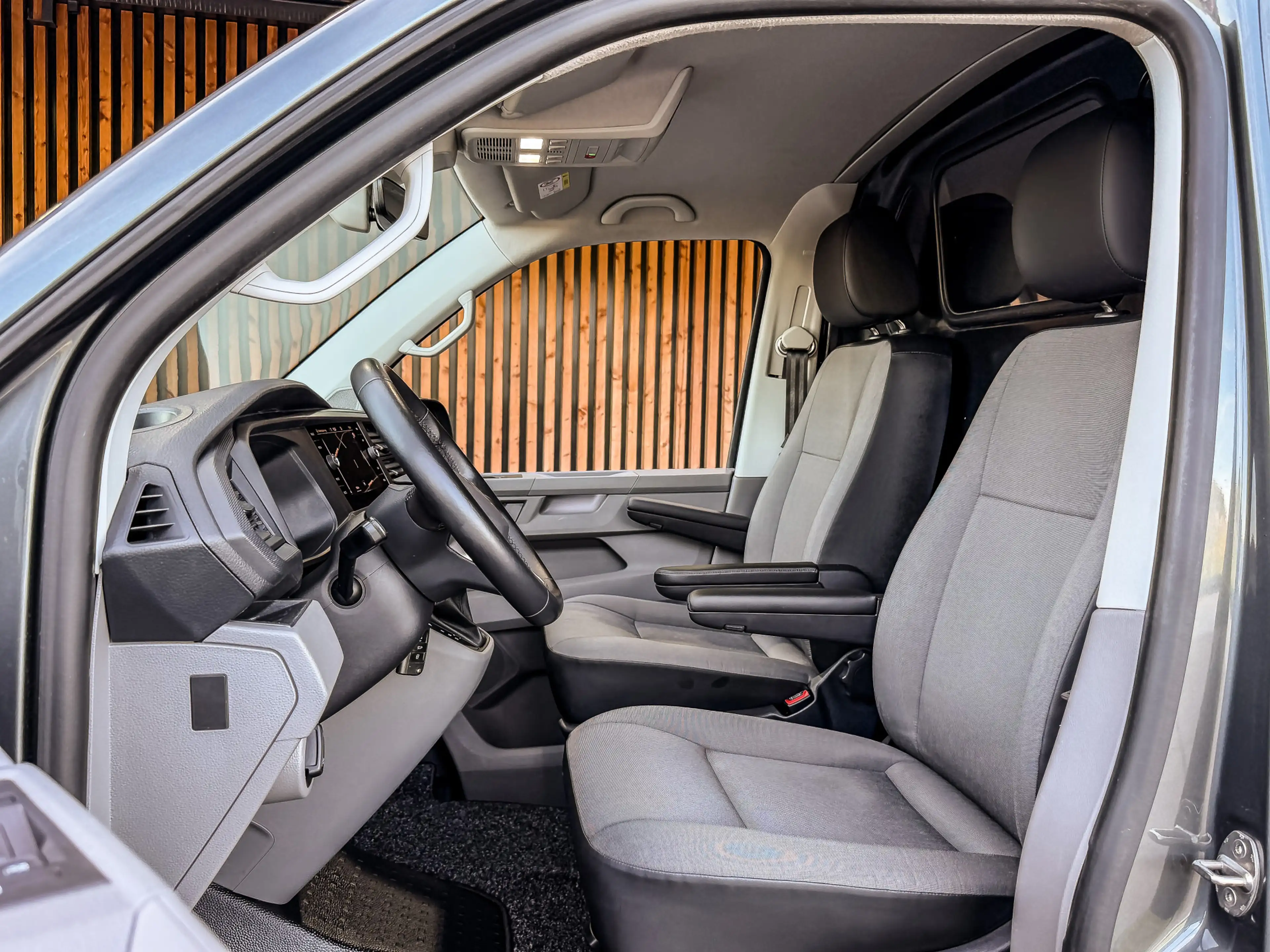 Volkswagen T6.1 Transporter 2.0 TDI 150PK DSG Bestelwagen L1H1 | 2X SCHUIFDEUR — photo 16