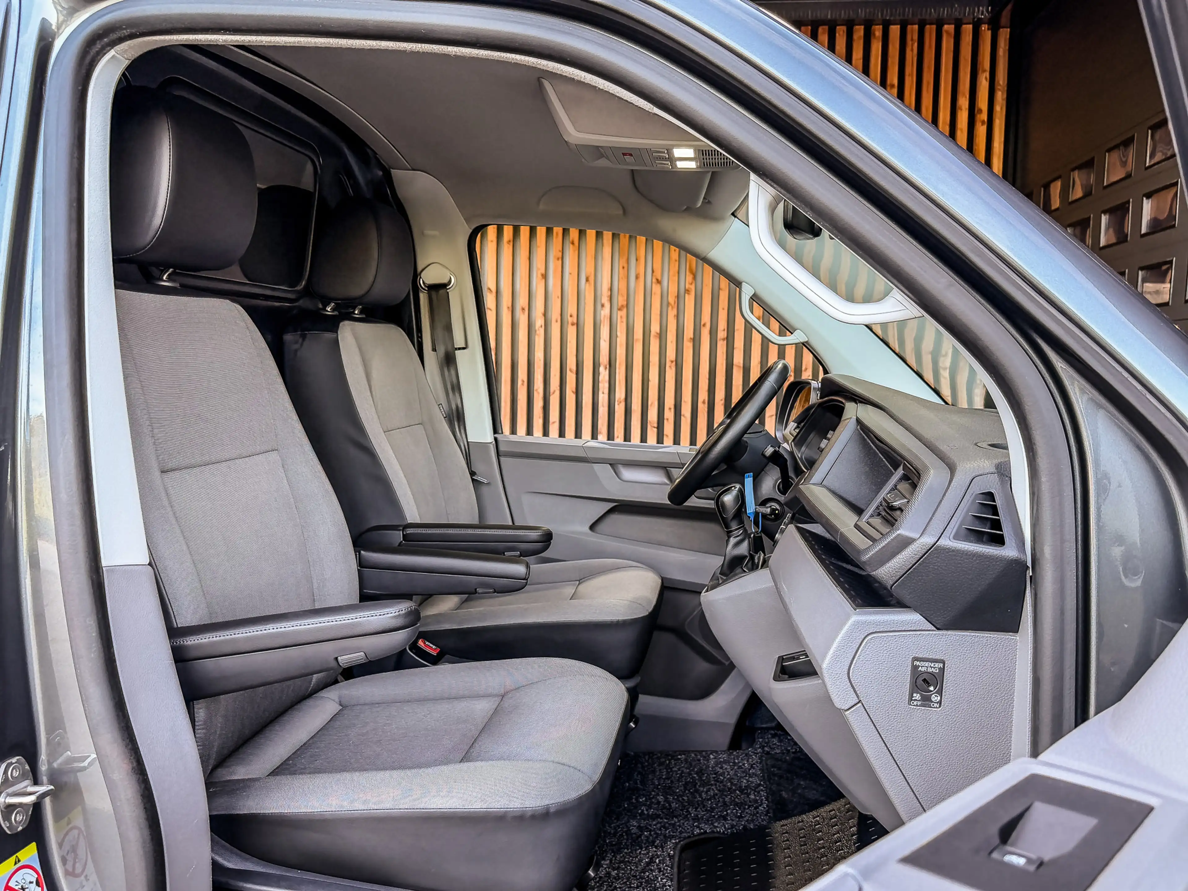 Volkswagen T6.1 Transporter 2.0 TDI 150PK DSG Bestelwagen L1H1 | 2X SCHUIFDEUR — photo 17