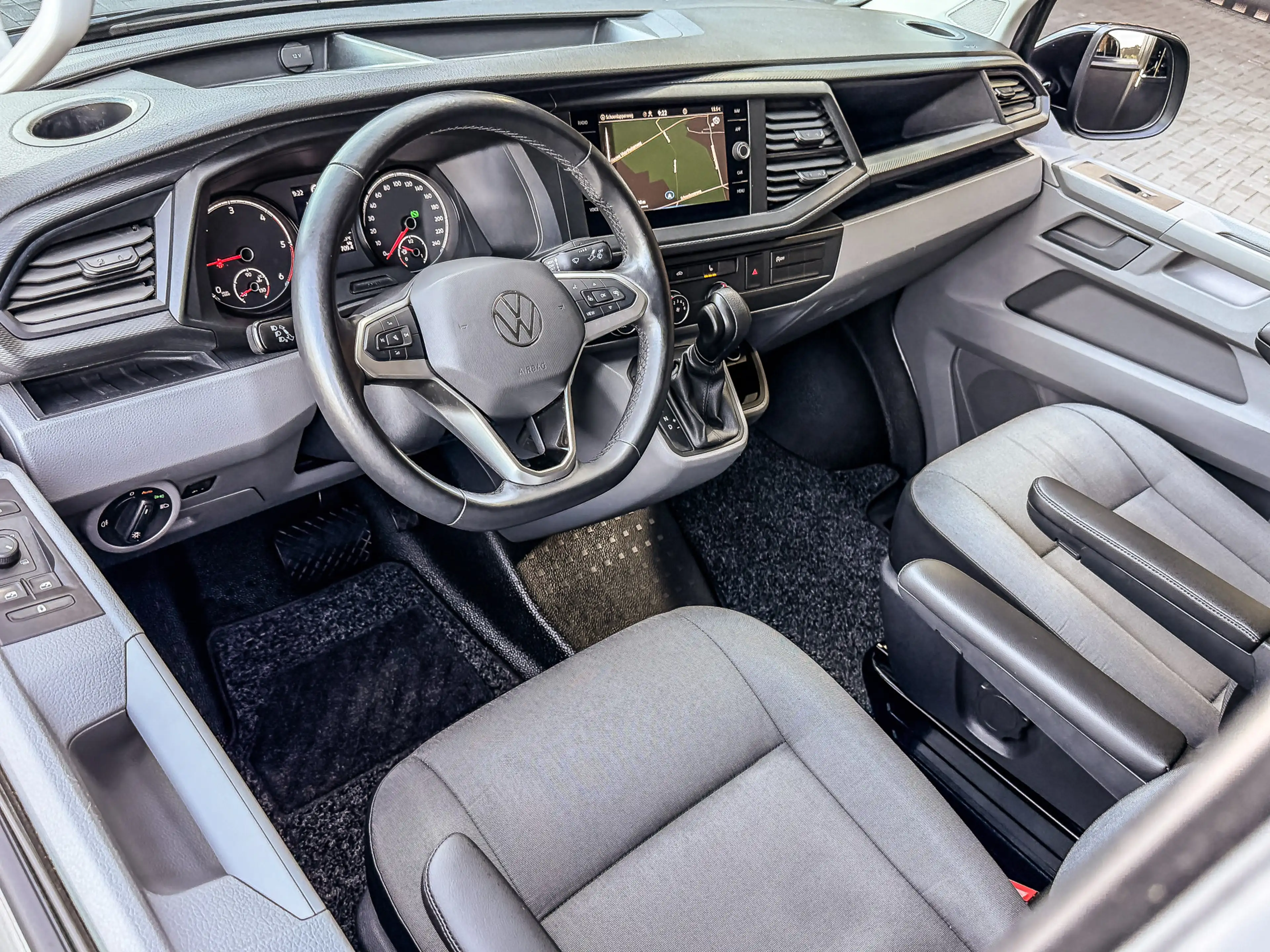 Volkswagen T6.1 Transporter 2.0 TDI 150PK DSG Bestelwagen L1H1 | 2X SCHUIFDEUR — photo 6