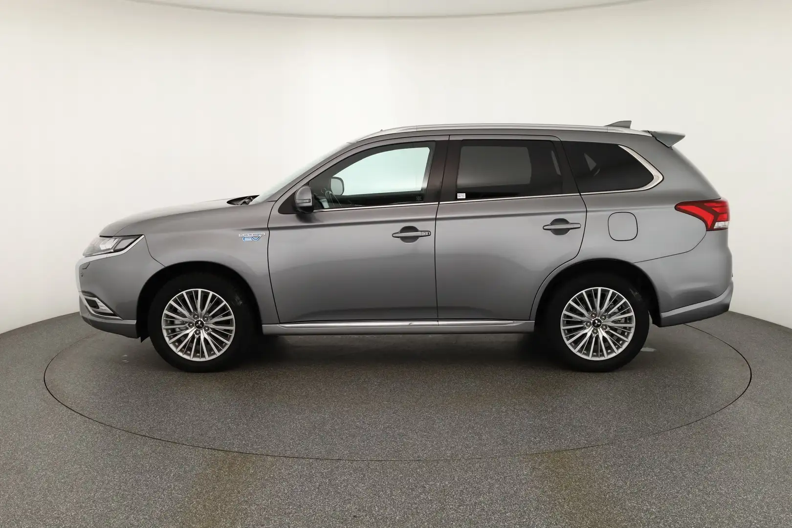 Mitsubishi Outlander 2.4 PHEV 4WD LED Leder Navi AHK ACC Gris - 2