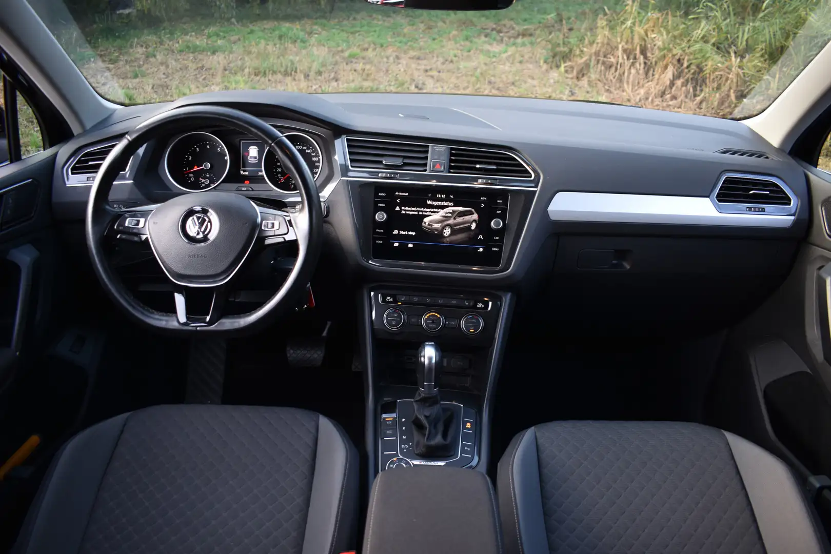 Volkswagen Tiguan TSI 150PK DSG 4MOTION COMFORTLINE BUSINESS NAVI/PD Zwart - 2