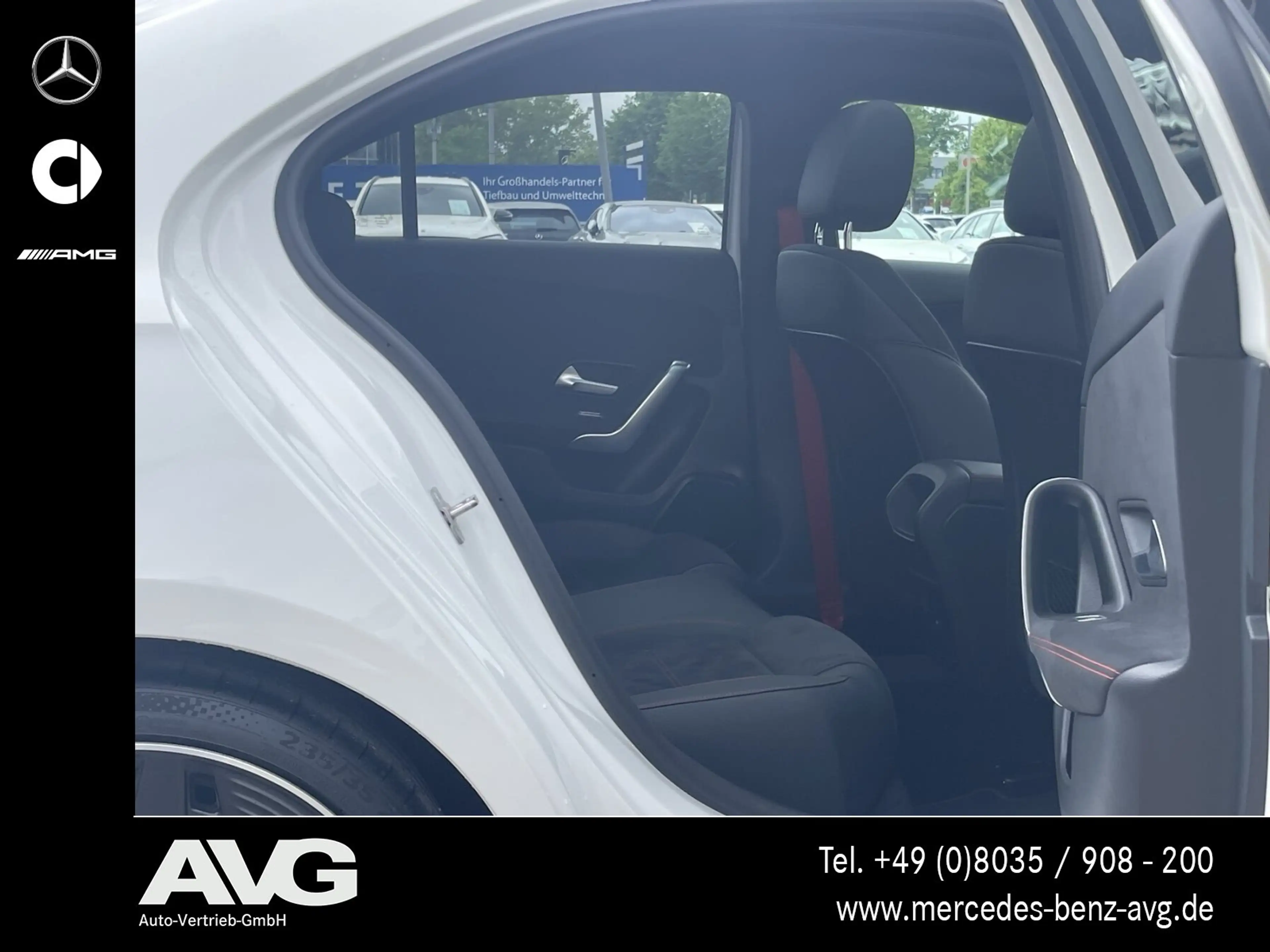 Mercedes-Benz A 35 AMG AMG A 35 4M Limousine Pano Night-II Distr. MBEAM — photo 12
