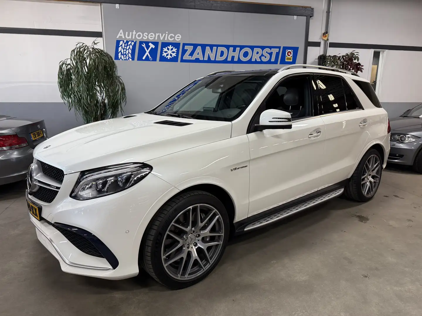 Mercedes-Benz GLE 63 AMG 4MATIC Wit - 1