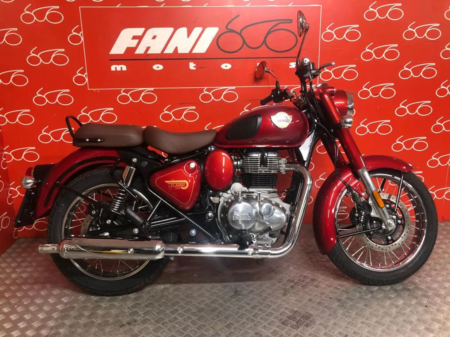 Royal Enfield Classic 350 Roşu - 1