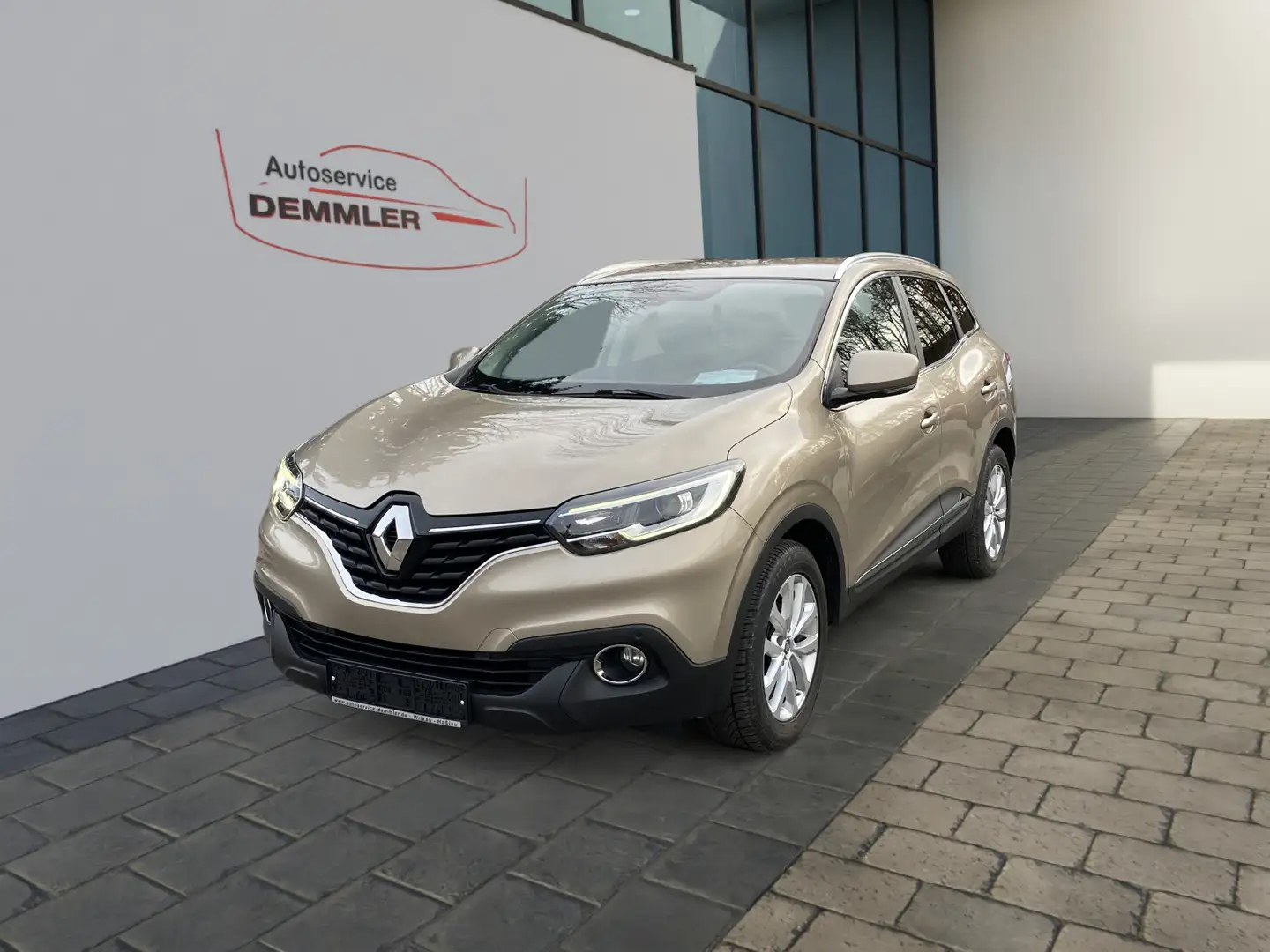 Renault Kadjar 1.6 dCi Klimaautomatik ,AHK ,Parksensoren bež - 1