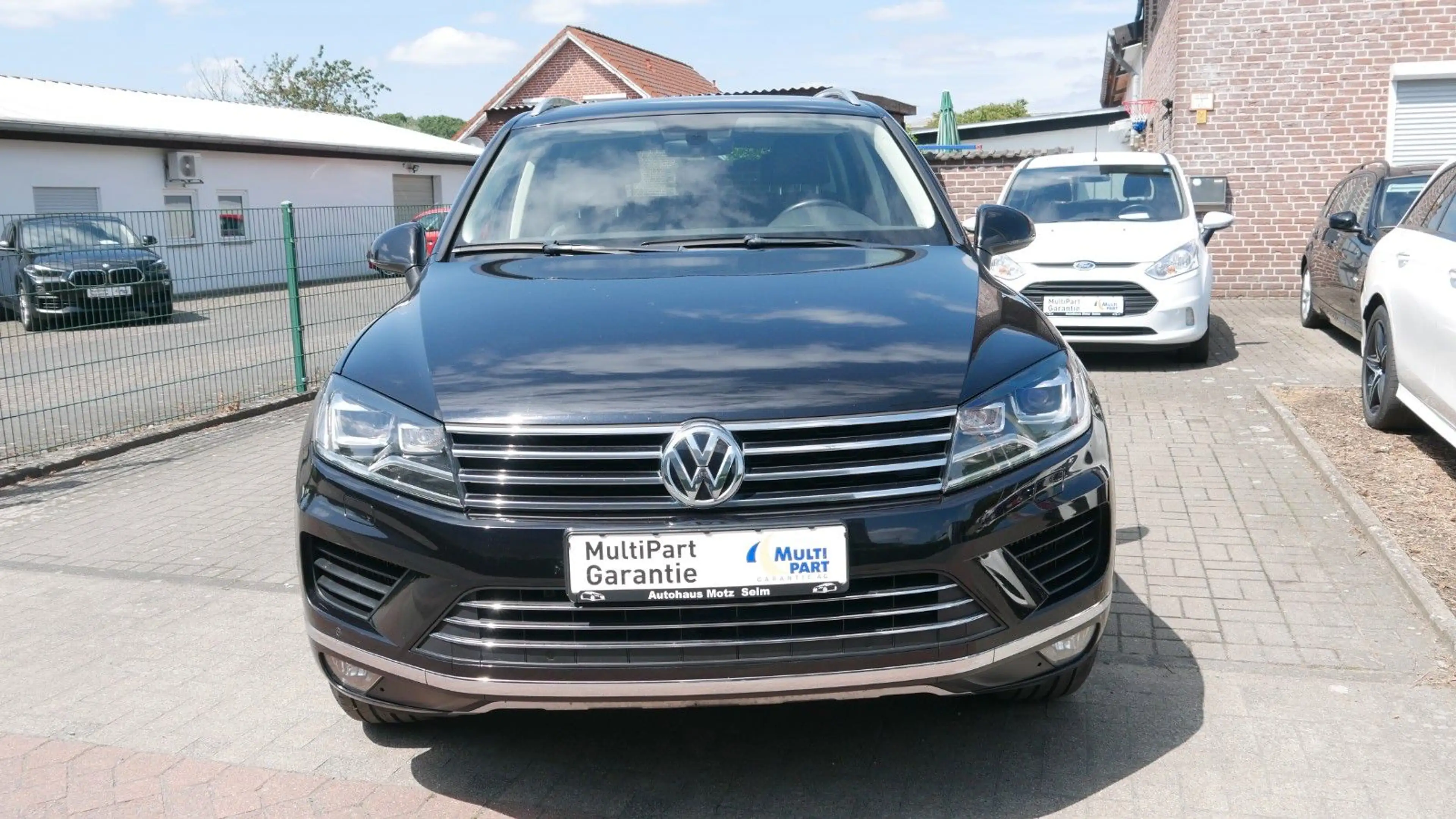 Volkswagen Touareg 4Motion — photo 2