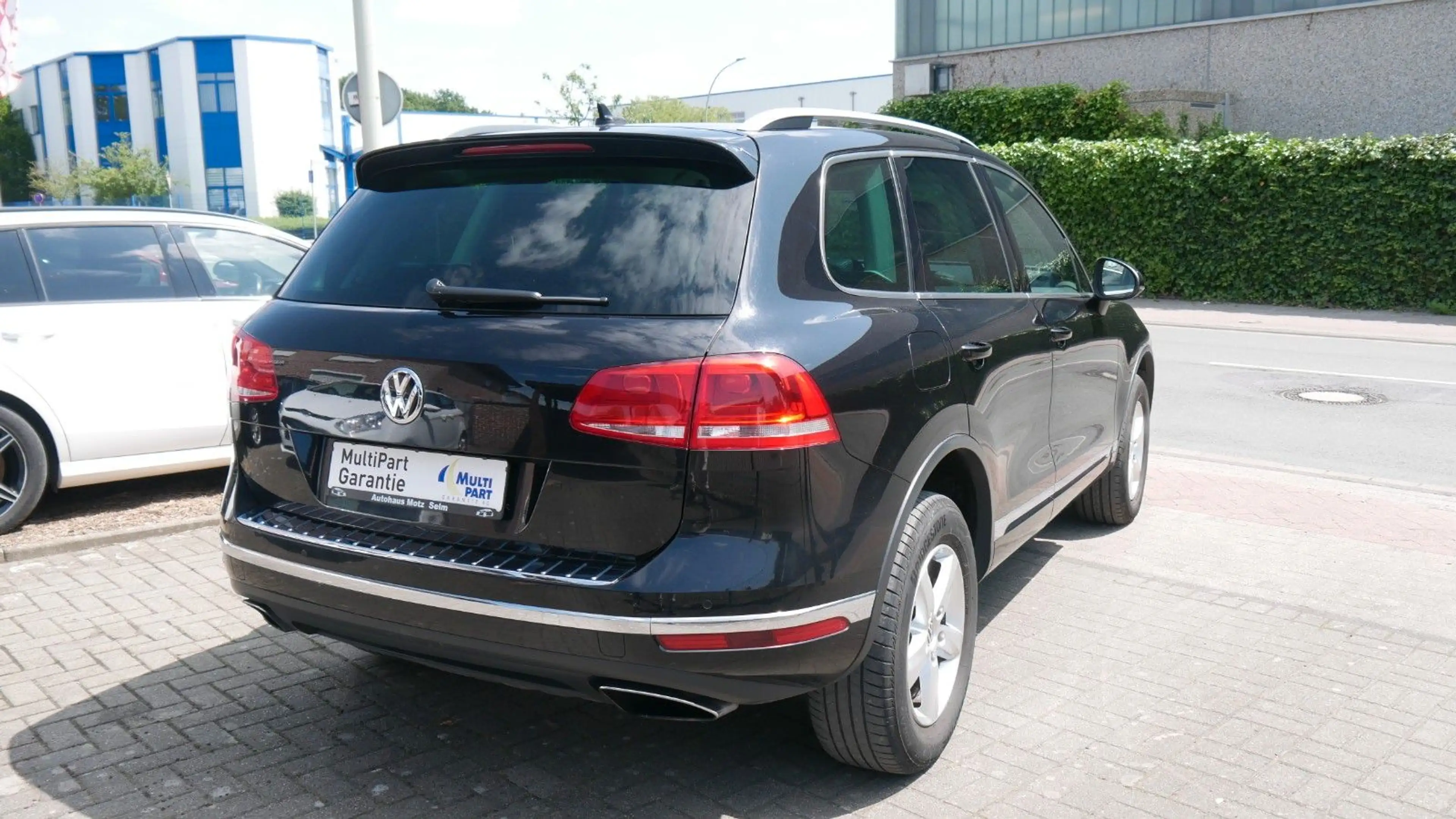 Volkswagen Touareg 4Motion — photo 8