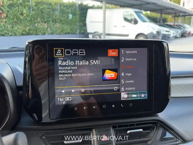 Suzuki Swift view 14