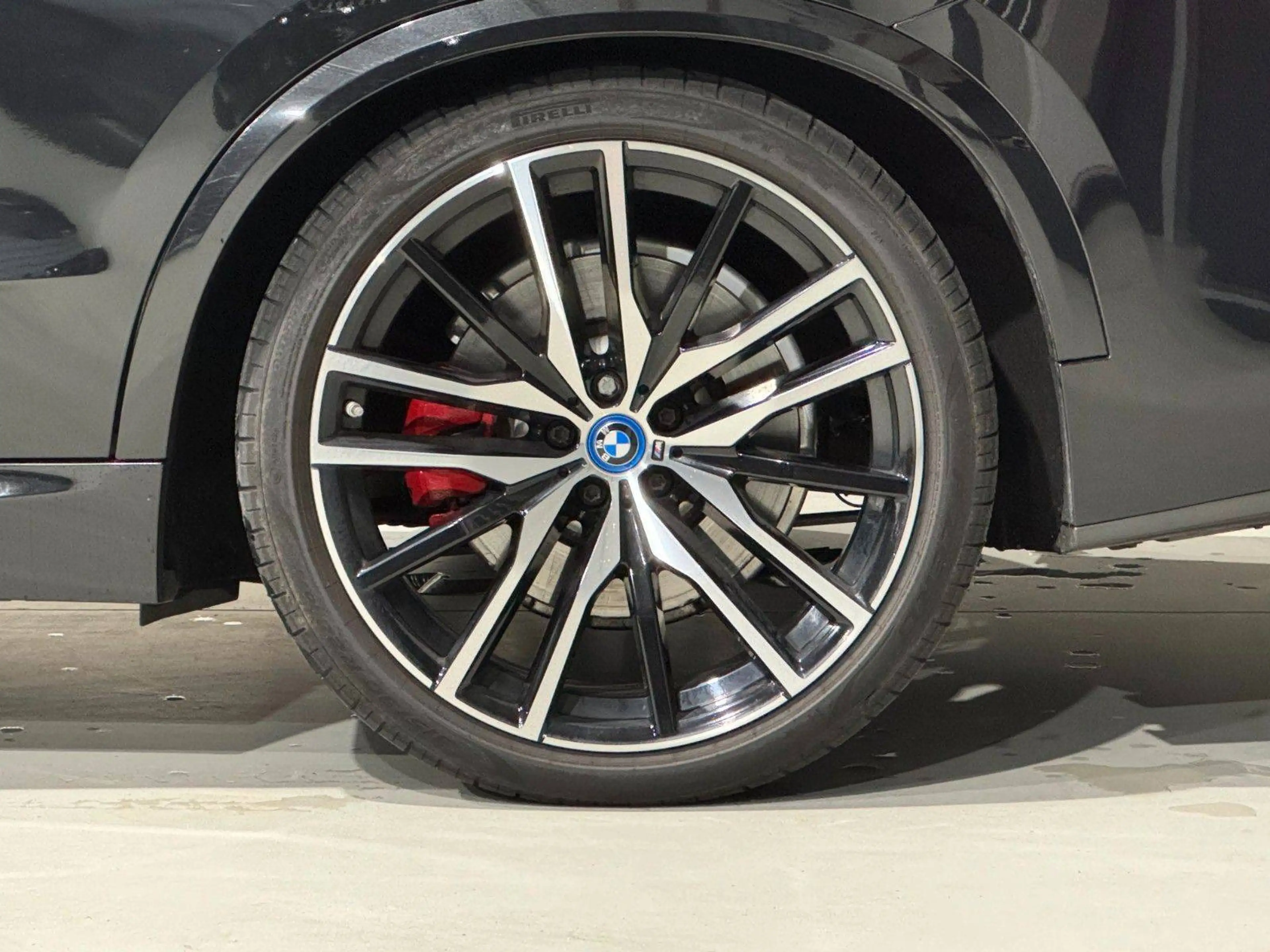 BMW X5 xDrive 45 e M Sport — photo 9