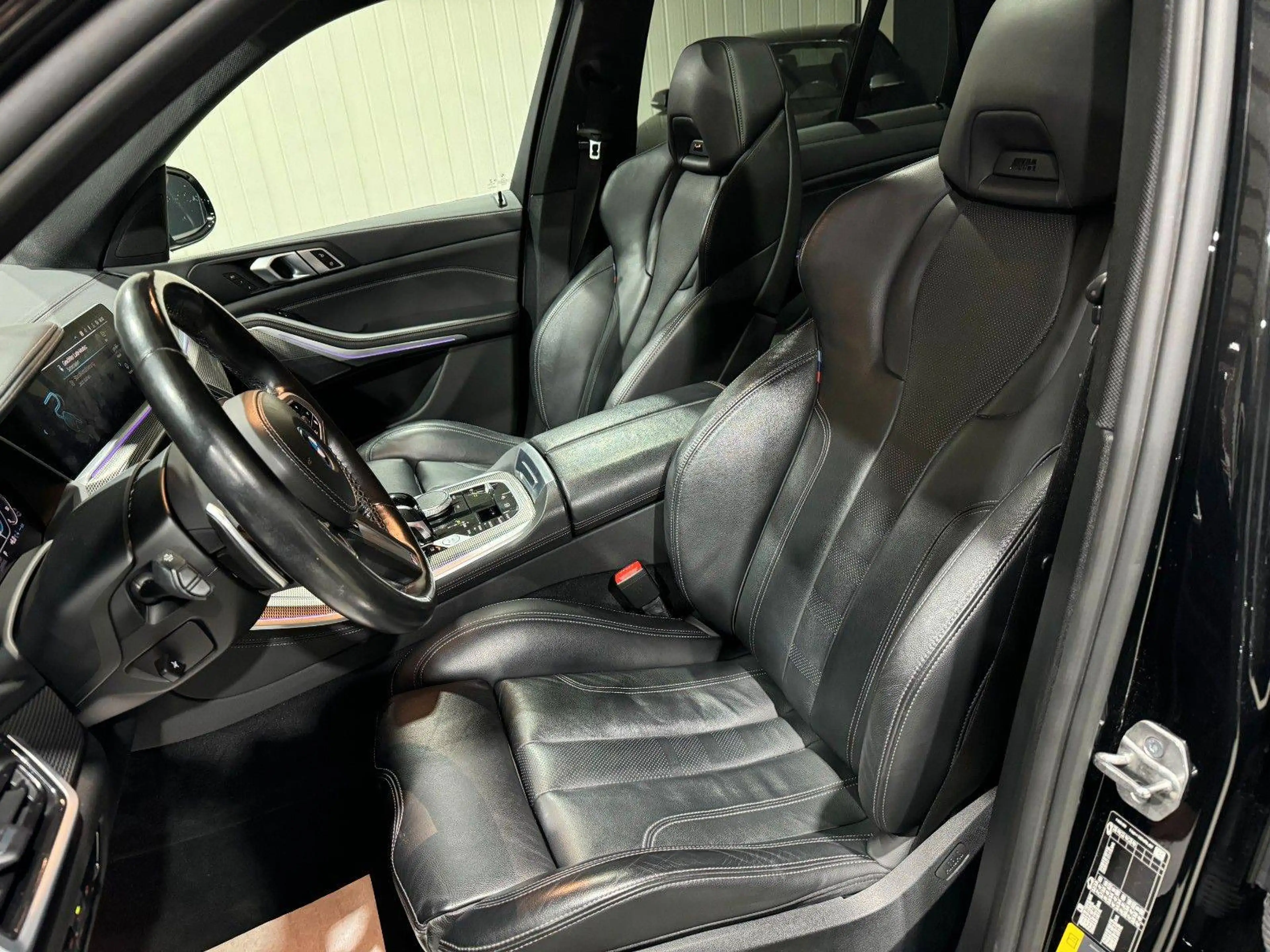BMW X5 xDrive 45 e M Sport — photo 11
