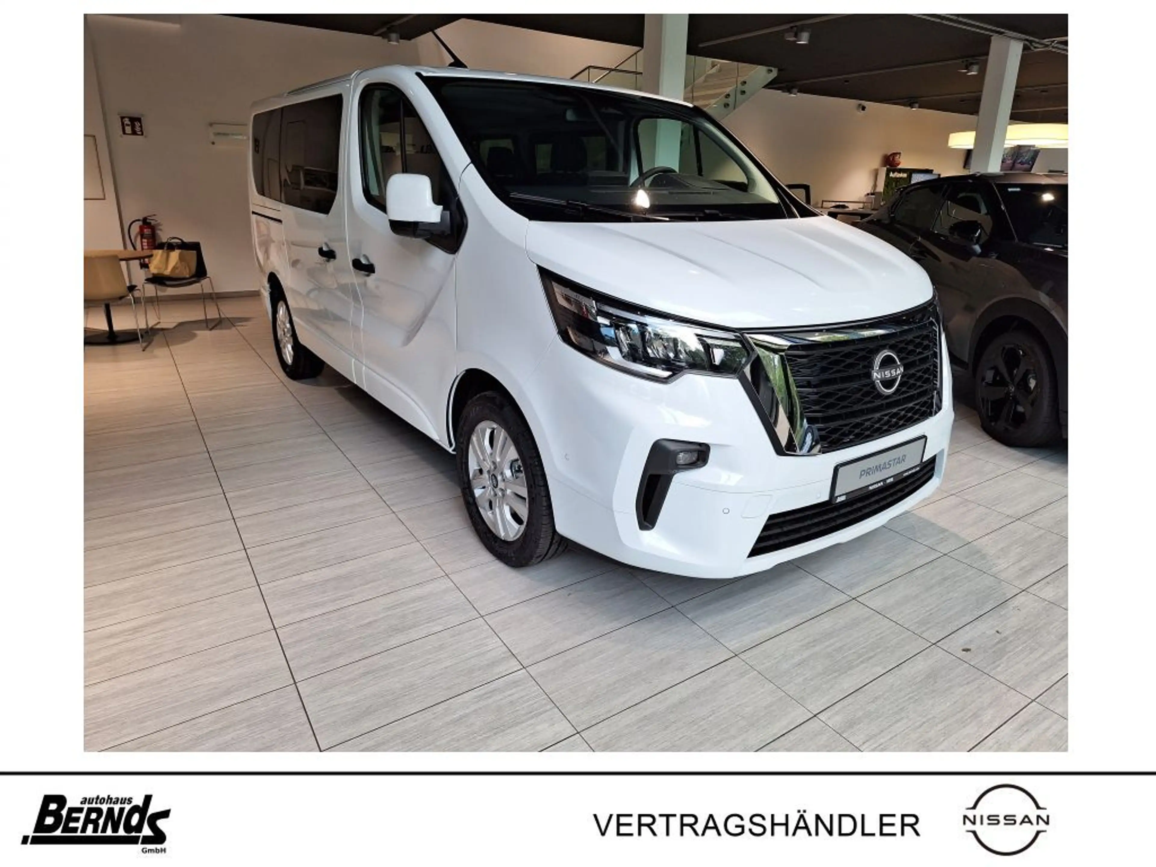 Nissan Primastar L1H1 2,8dCi170 8-Sitzer 9AT Tekna DESIGN HECKLAPPE — photo 3
