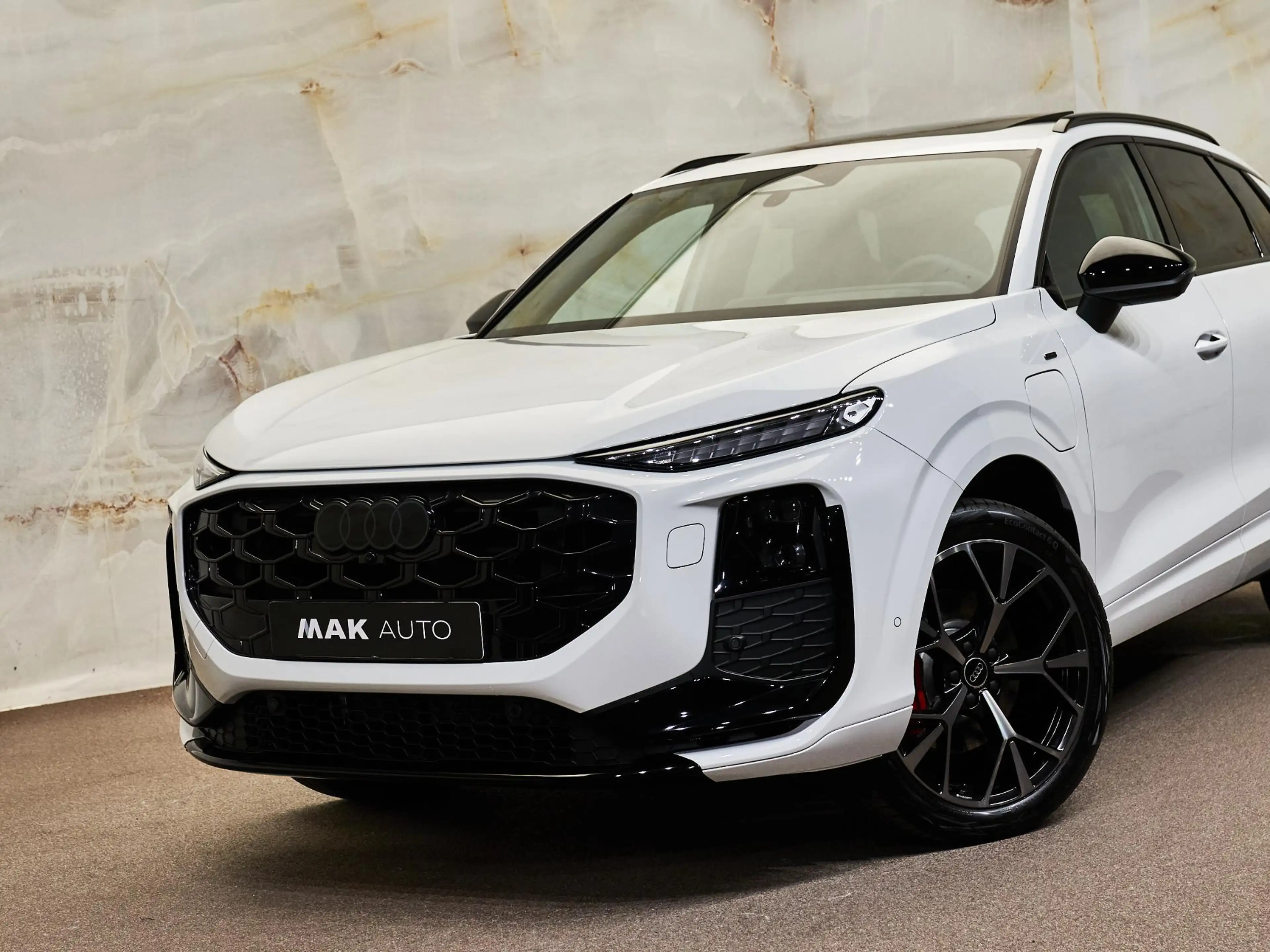 Audi Q3 E-Hybrid S Edition , pano, Tech Pro, 20", Sonos, O — photo 5