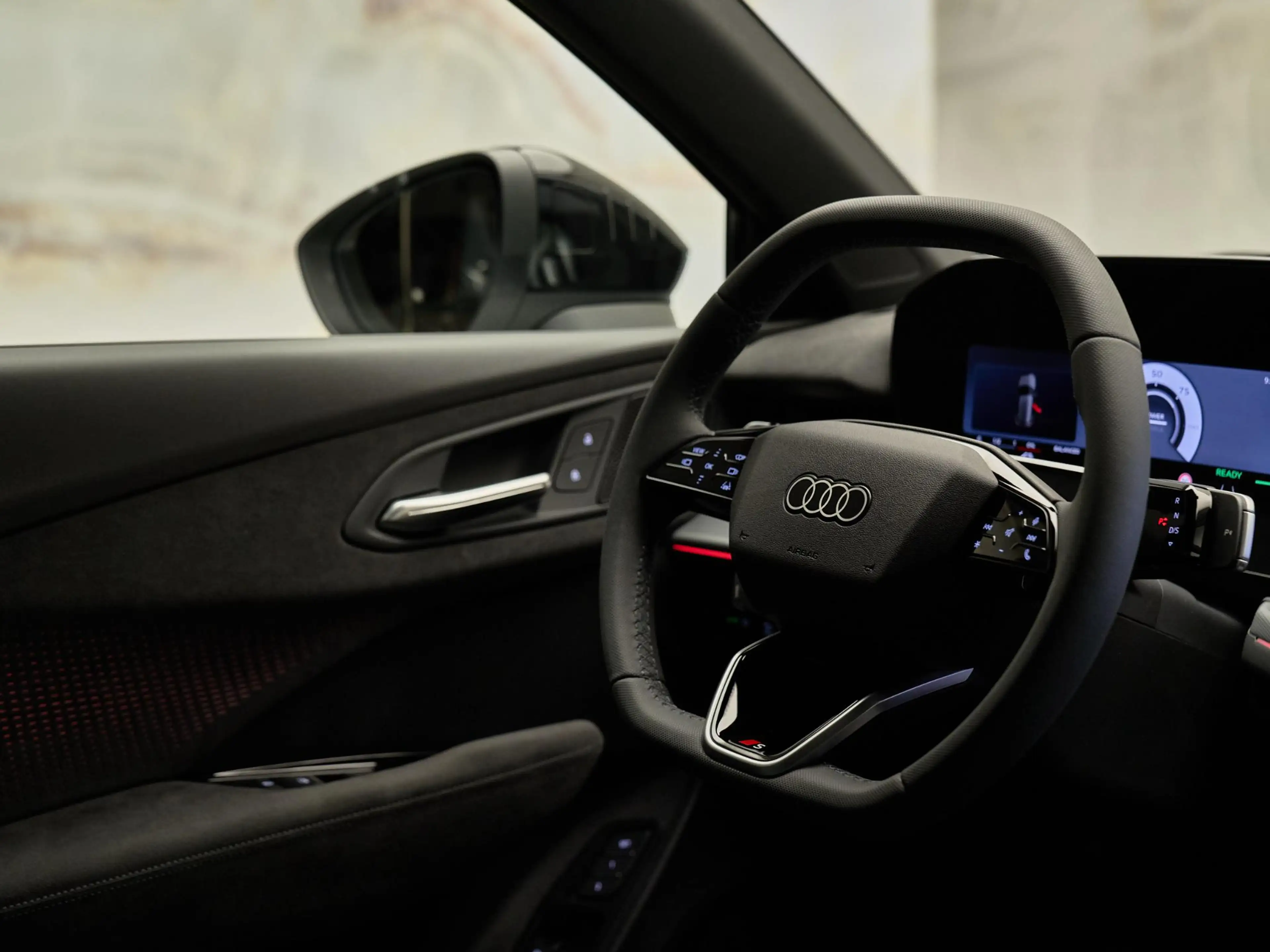 Audi Q3 E-Hybrid S Edition , pano, Tech Pro, 20", Sonos, O — photo 25