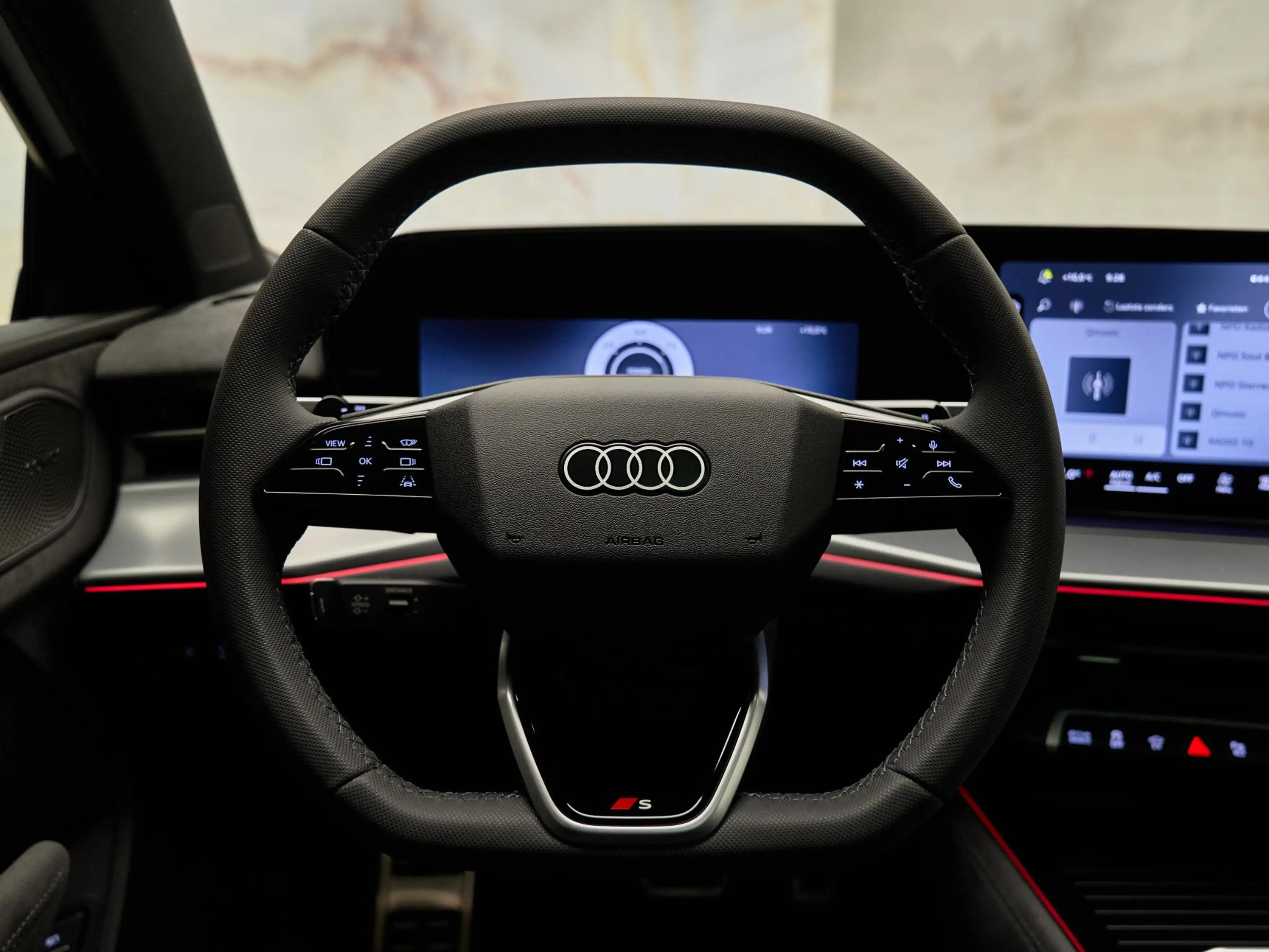 Audi Q3 E-Hybrid S Edition , pano, Tech Pro, 20", Sonos, O — photo 17