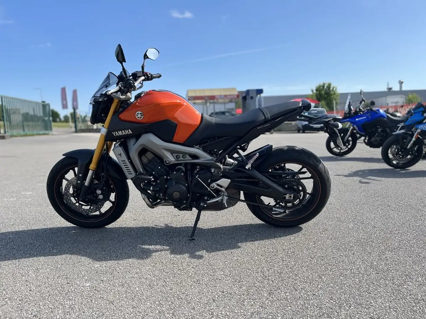 Yamaha MT-09 - 1
