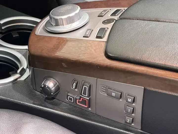 BMW Serie 7 2007, foto 18