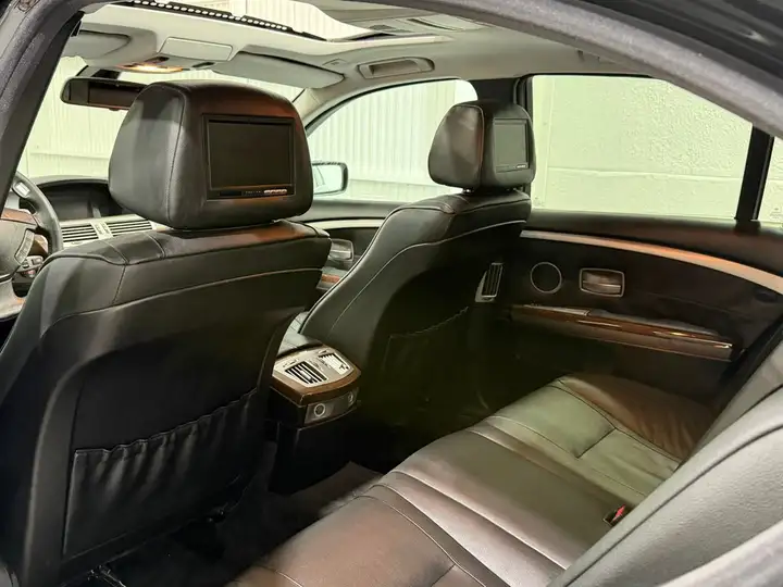 BMW Serie 7 2007, foto 10
