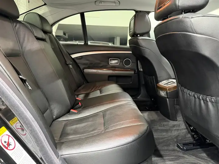 BMW Serie 7 2007, foto 13