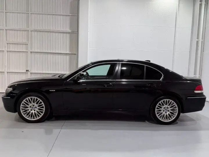 BMW Serie 7 2007, foto 4