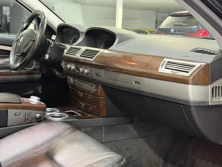 BMW Serie 7 2007, foto 14