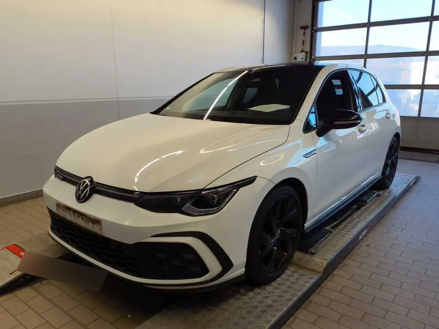 Volkswagen Golf GTD +BLACK-STYLE+AHK+KAMERA+DCC+MATRIX+PANO Weiß - 2