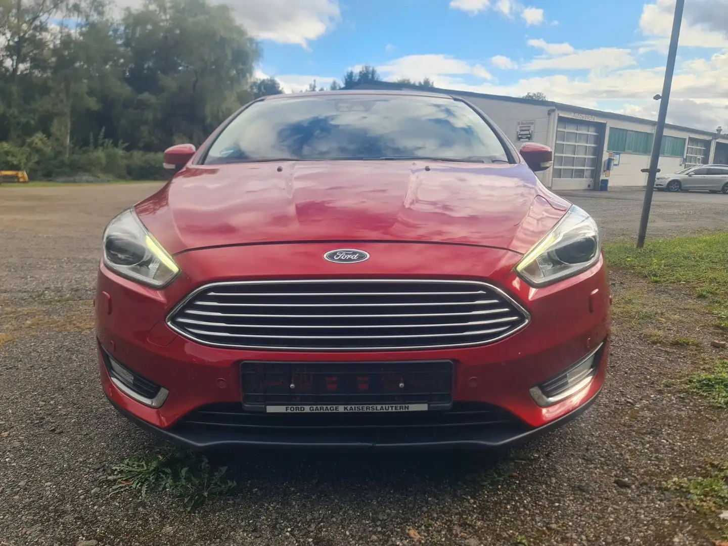 Ford Focus Turnier Titanium, Navi, Euro 6, Klima, 1 H Rot - 1