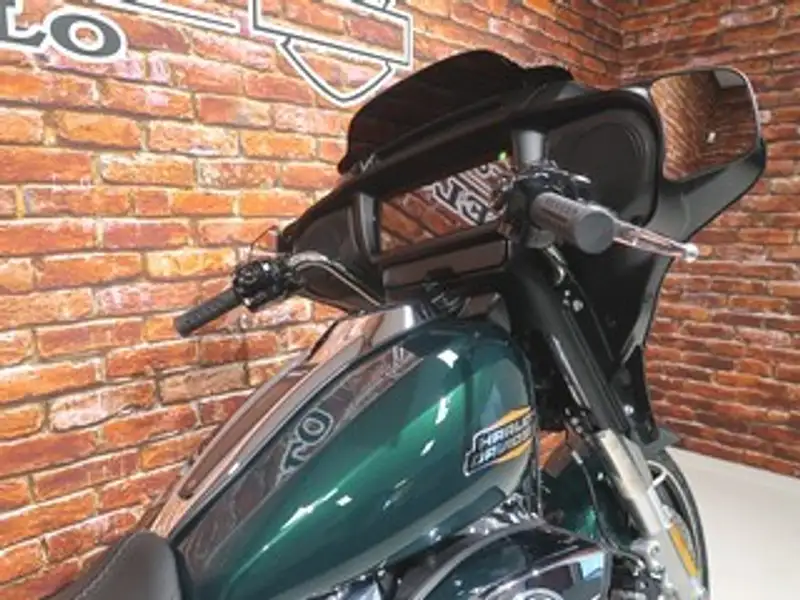 Harley-Davidson Street Glide - foto 8