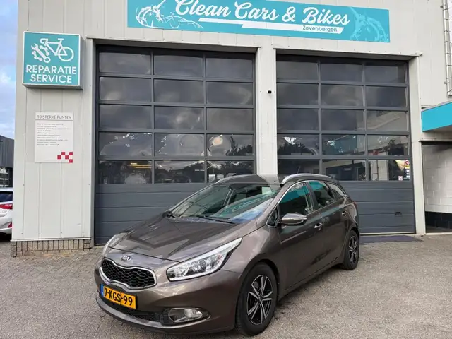 Kia Ceed SW / cee'd SW Sportswagon TREKHAAK 1.6 GDI Comfort Pack