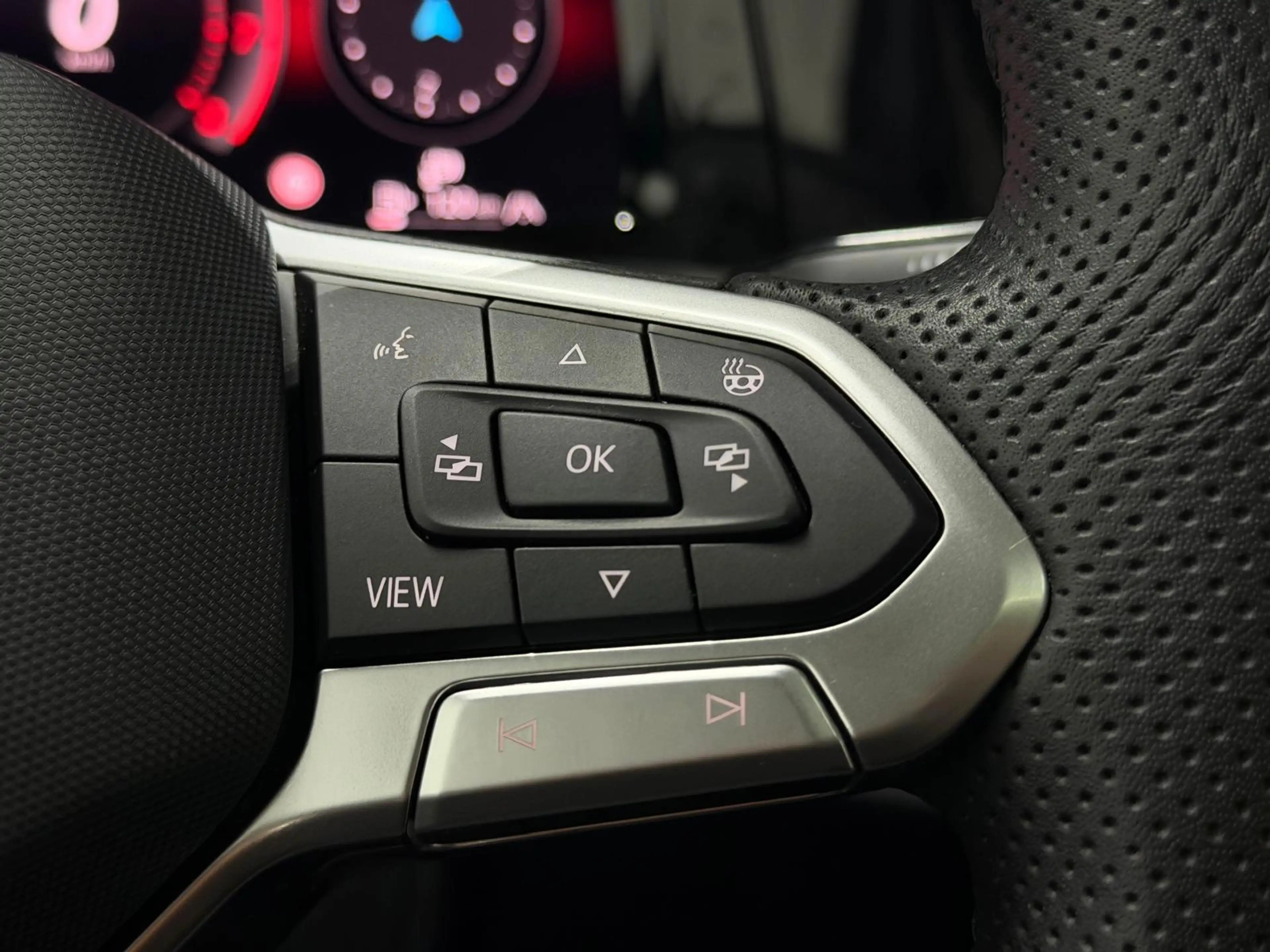 Volkswagen Golf 1.5 eTSI R-Line Pano|IQ|Dodehoek|Camera|ACC — photo 13