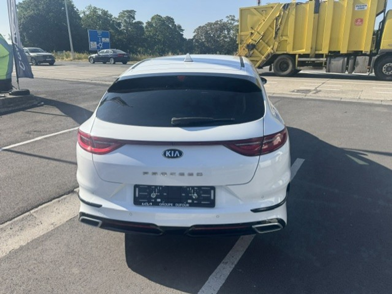 Kia ProCeed / pro_cee'd 1.5T 160CH CT GT LINE — photo 2