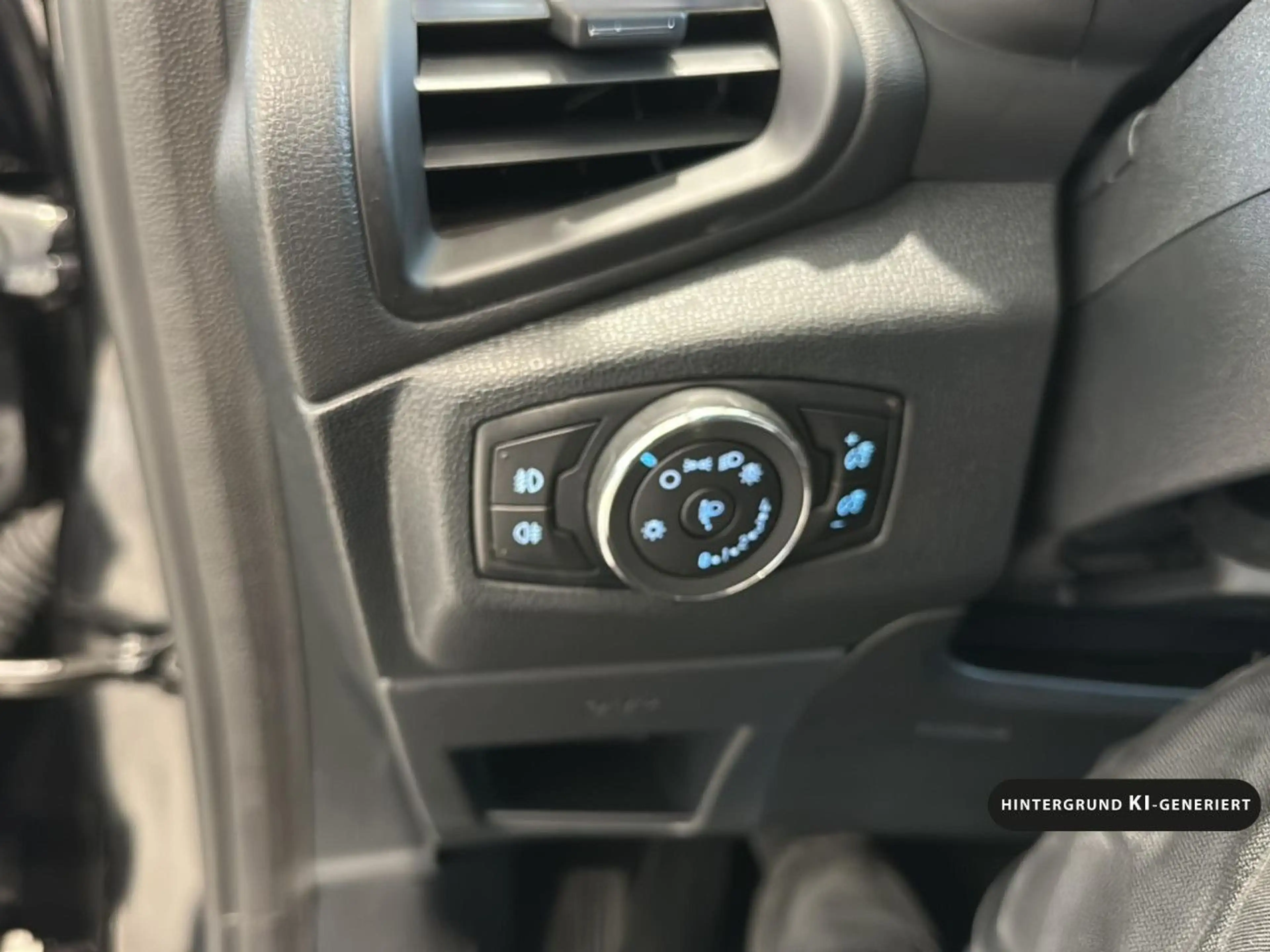 Ford EcoSport Titanium Tempomat Bluetooth Navi LED — photo 13