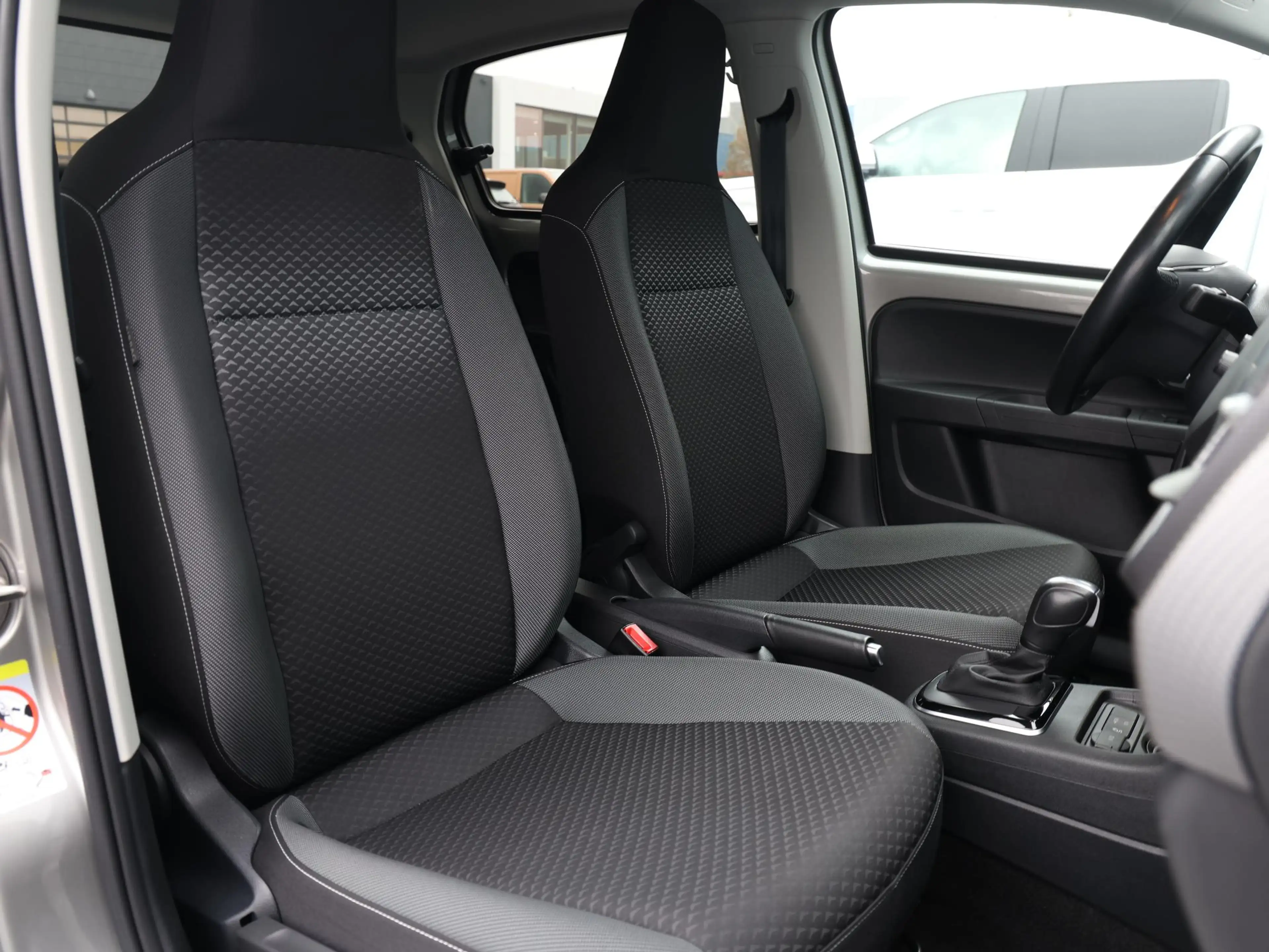 Volkswagen e-up! e-up! Active 83 Pk | Dealer onderhouden | SOH 94% — photo 8