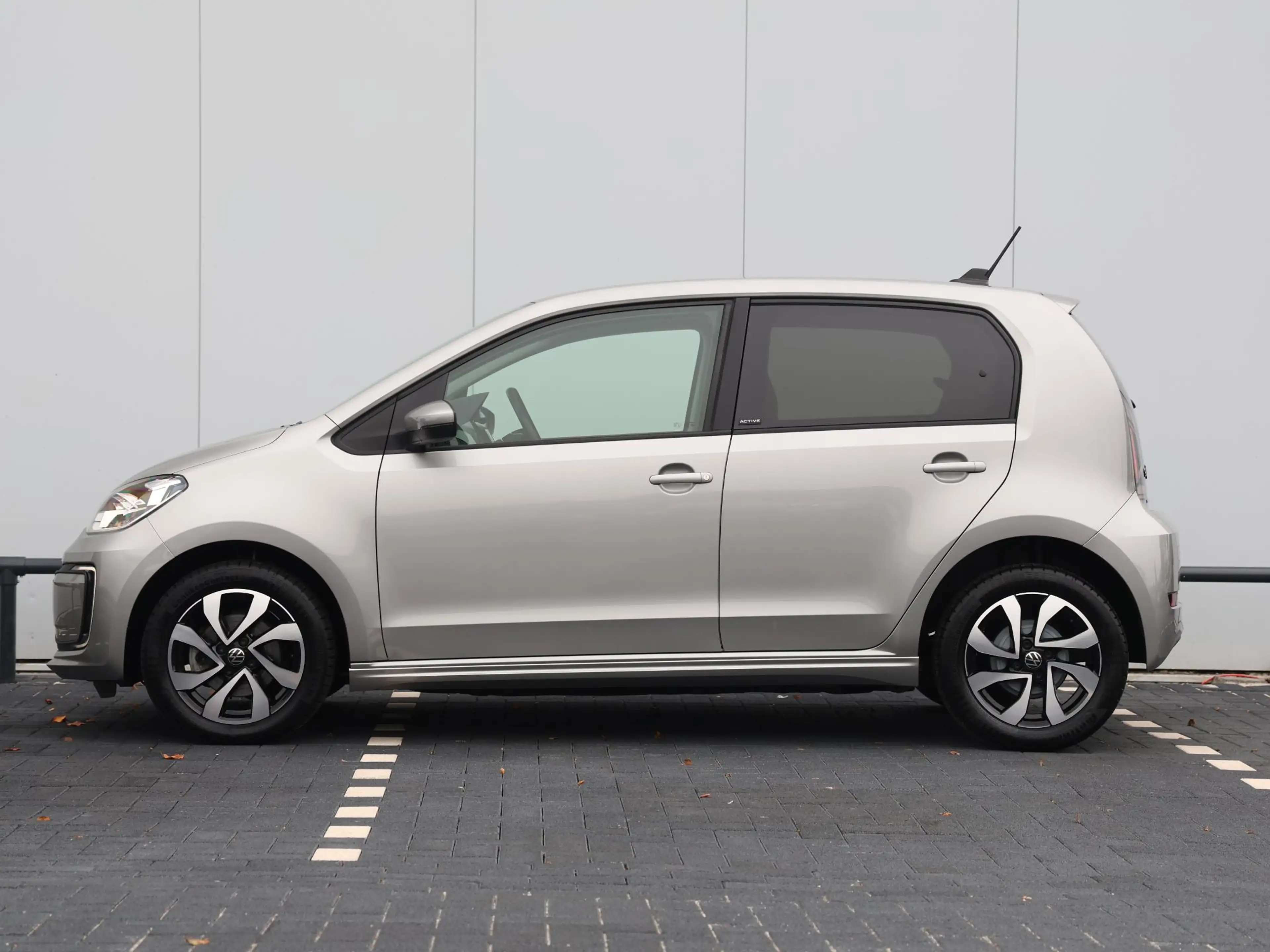 Volkswagen e-up! e-up! Active 83 Pk | Dealer onderhouden | SOH 94% — photo 12