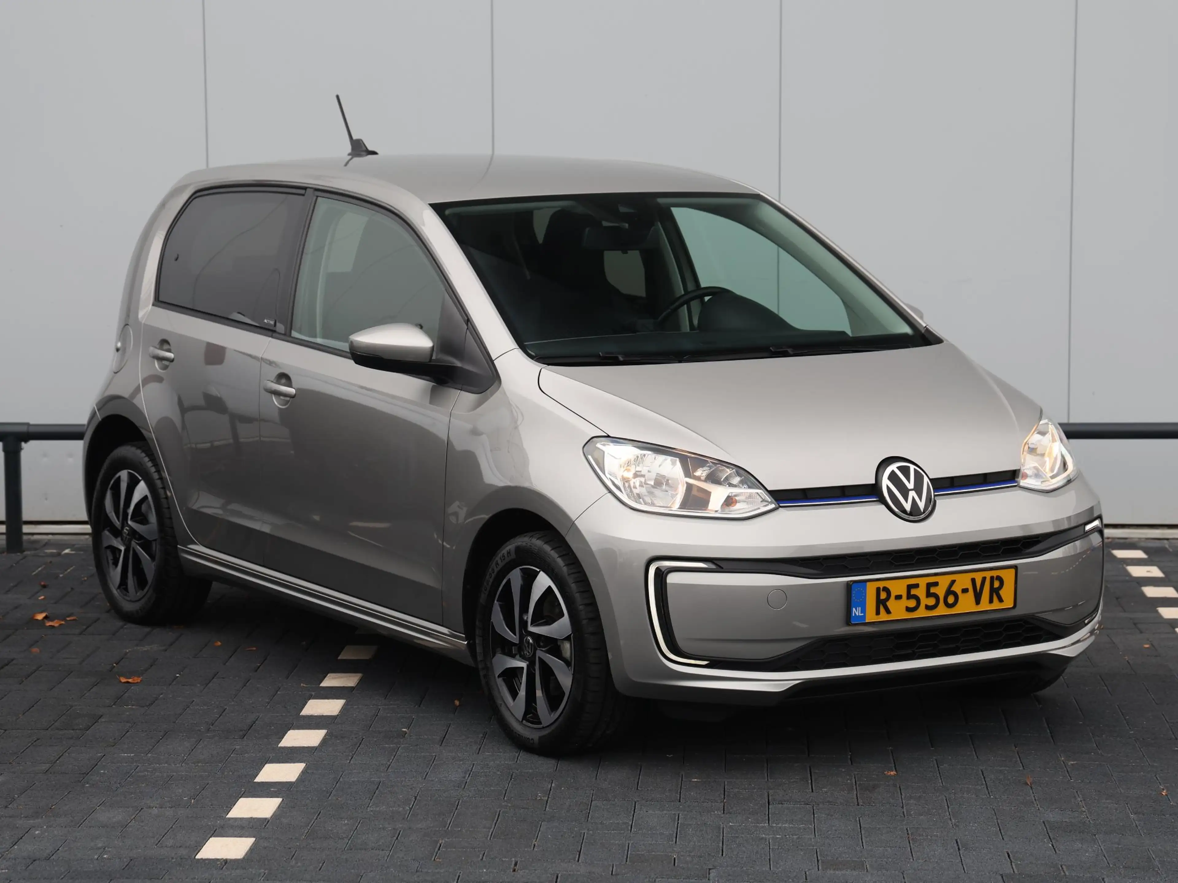 Volkswagen e-up! e-up! Active 83 Pk | Dealer onderhouden | SOH 94% — photo 3