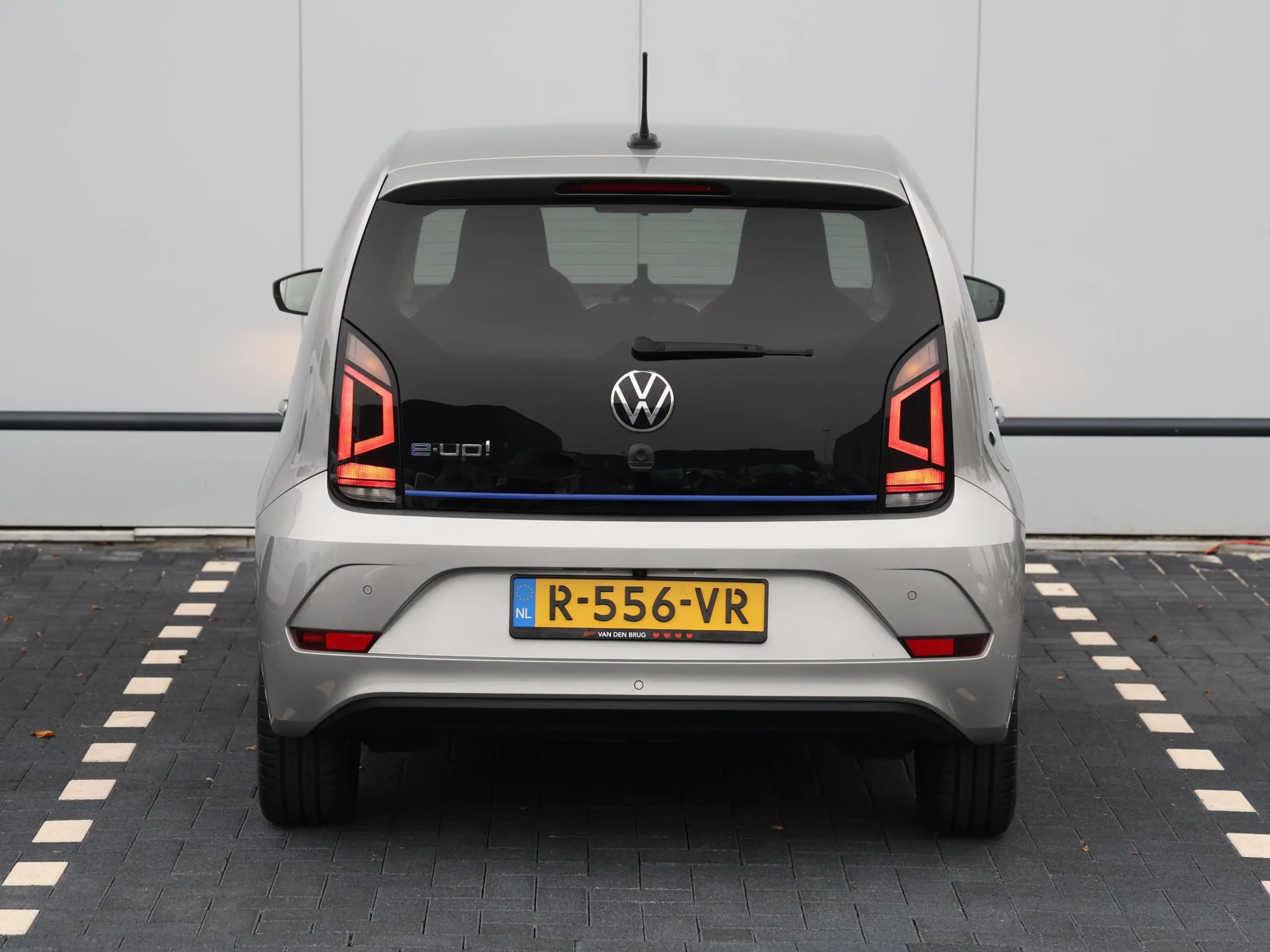 Volkswagen e-up! e-up! Active 83 Pk | Dealer onderhouden | SOH 94% — photo 6