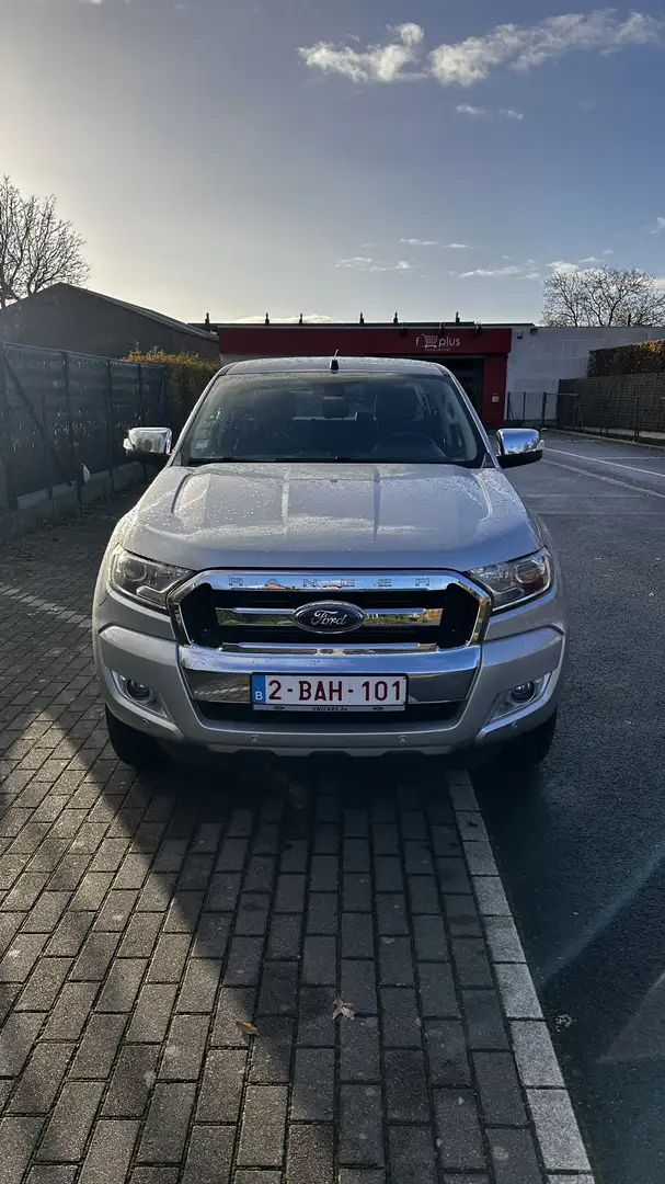 Ford Ranger Autm. Limited Gris - 1