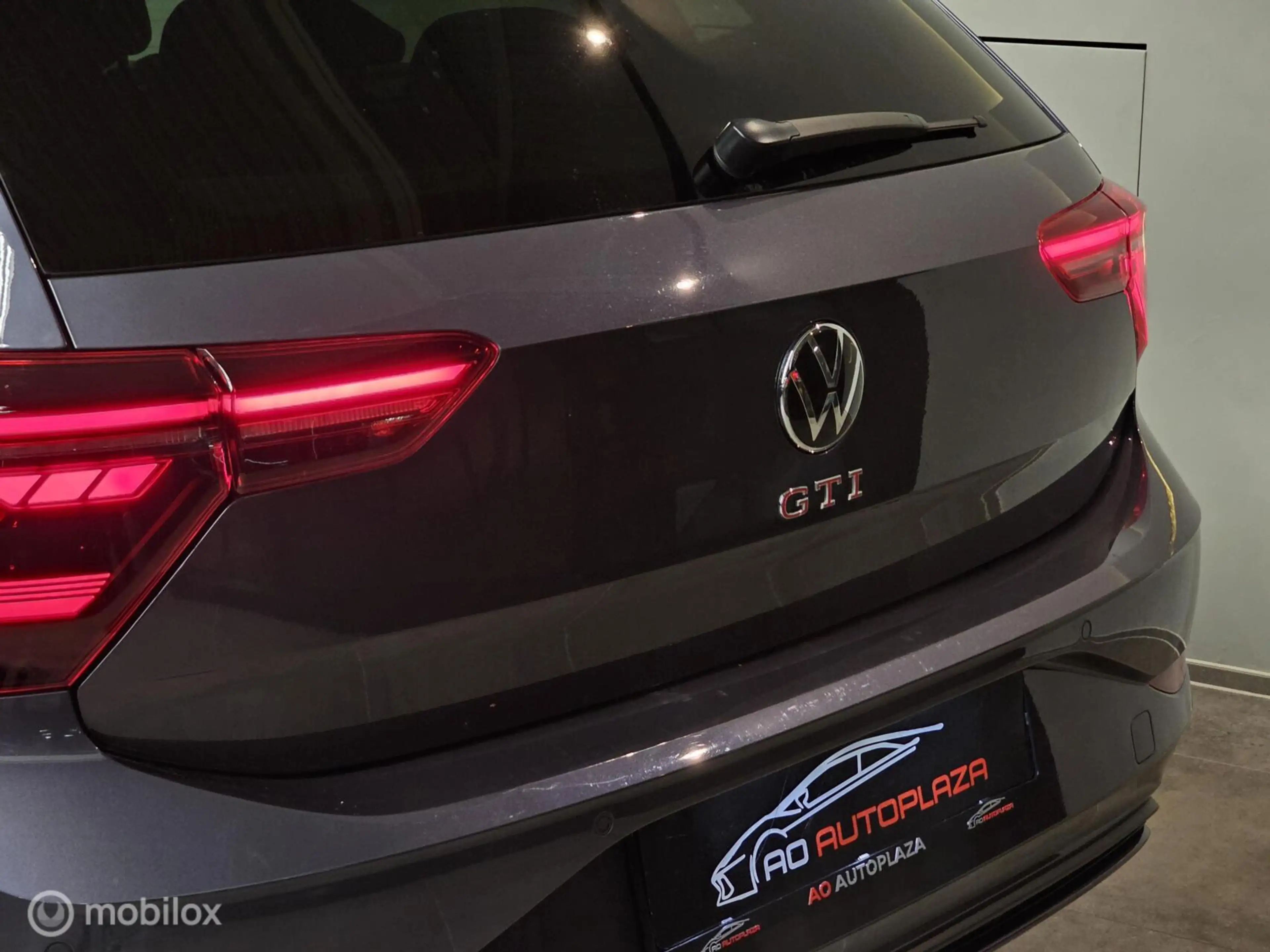 Volkswagen Polo GTI 2.0 TSI Panorama/IQ Light/Carplay — photo 19